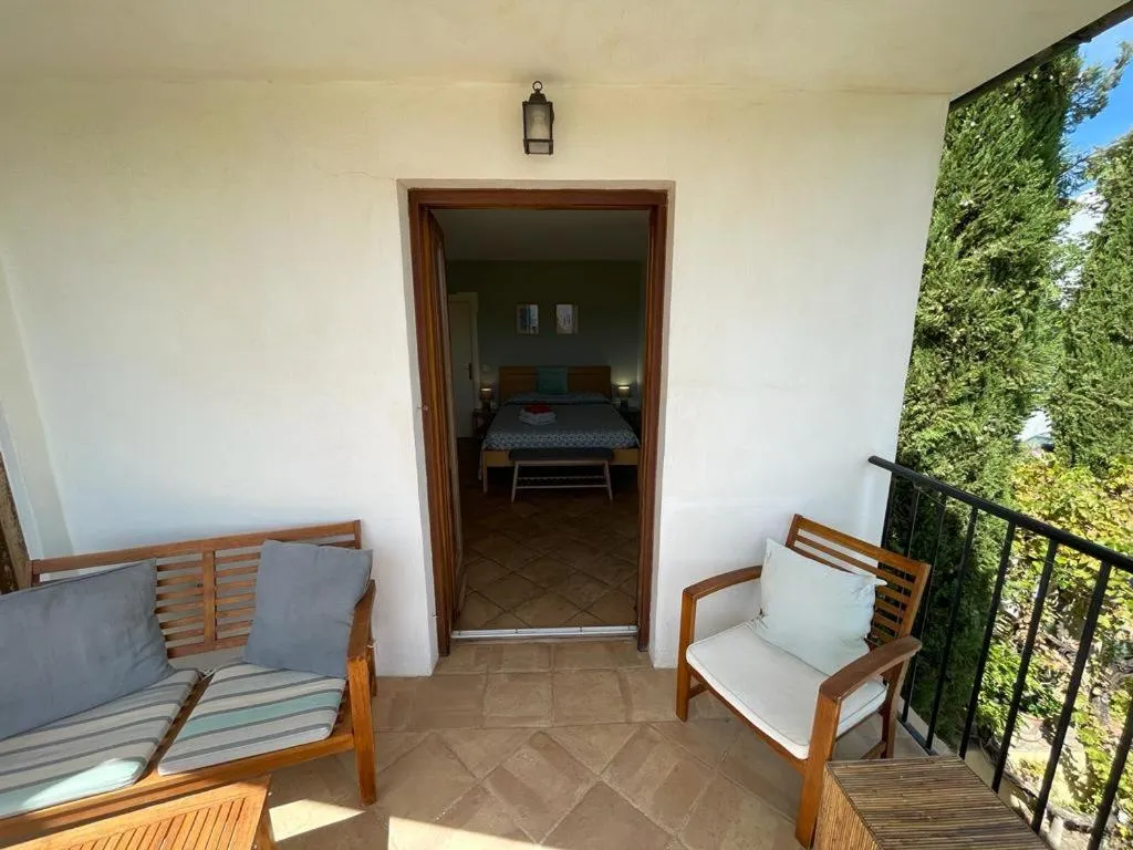 Salvatierra Guest House