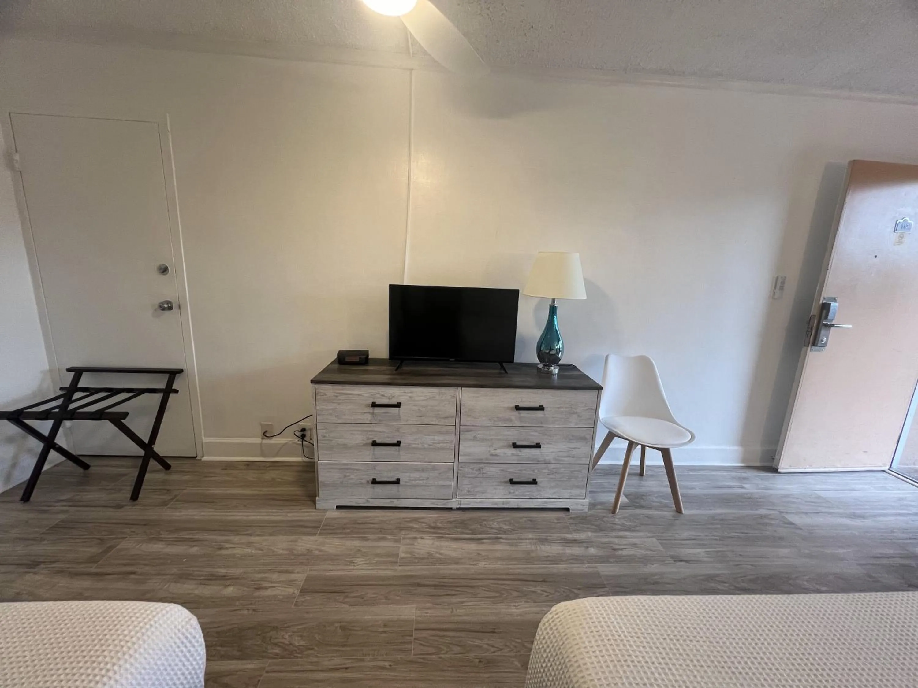 TV and multimedia in Grand Palms Spa & Golf Resort