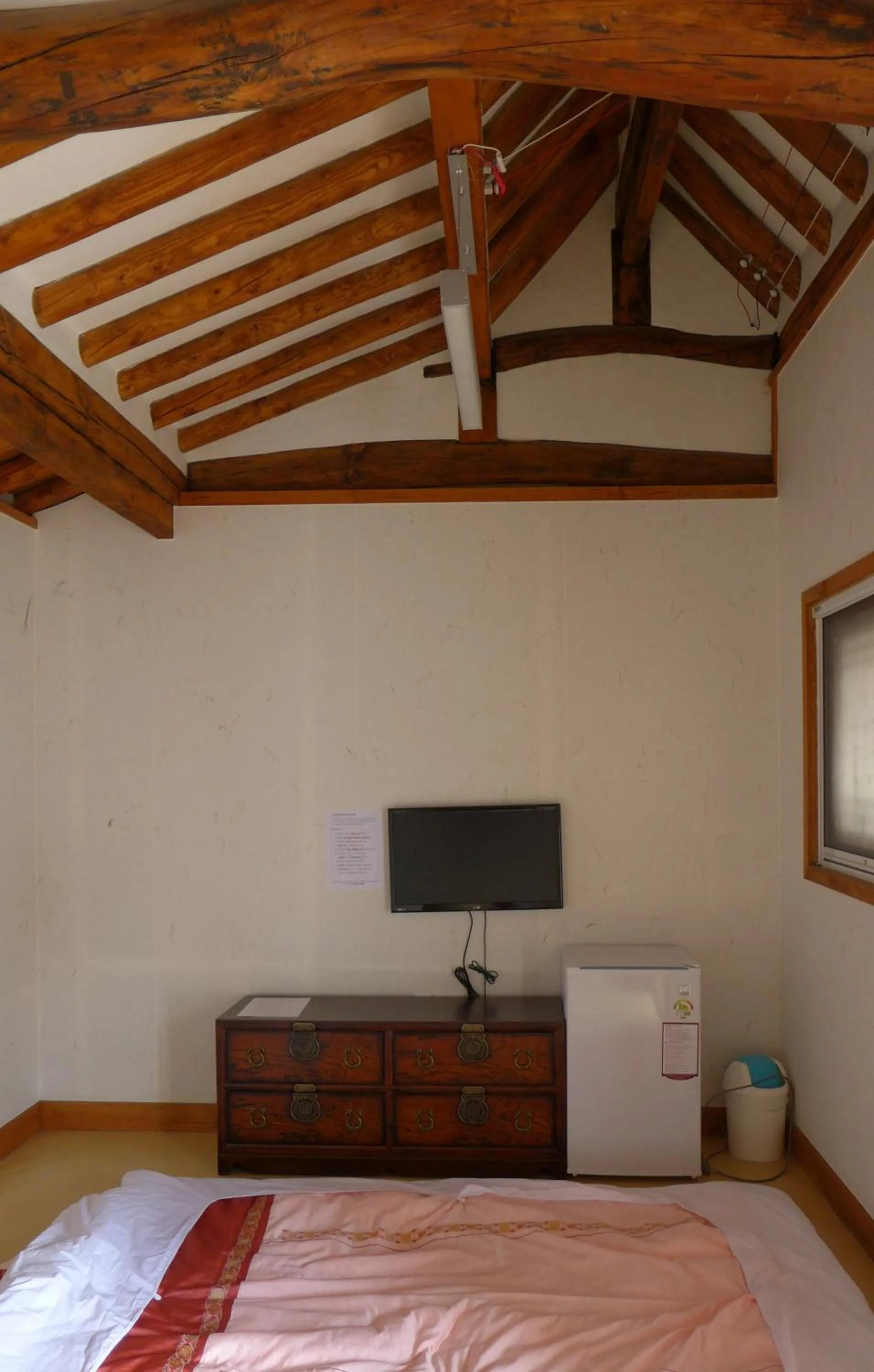 Property building, Bed in Sarangroo