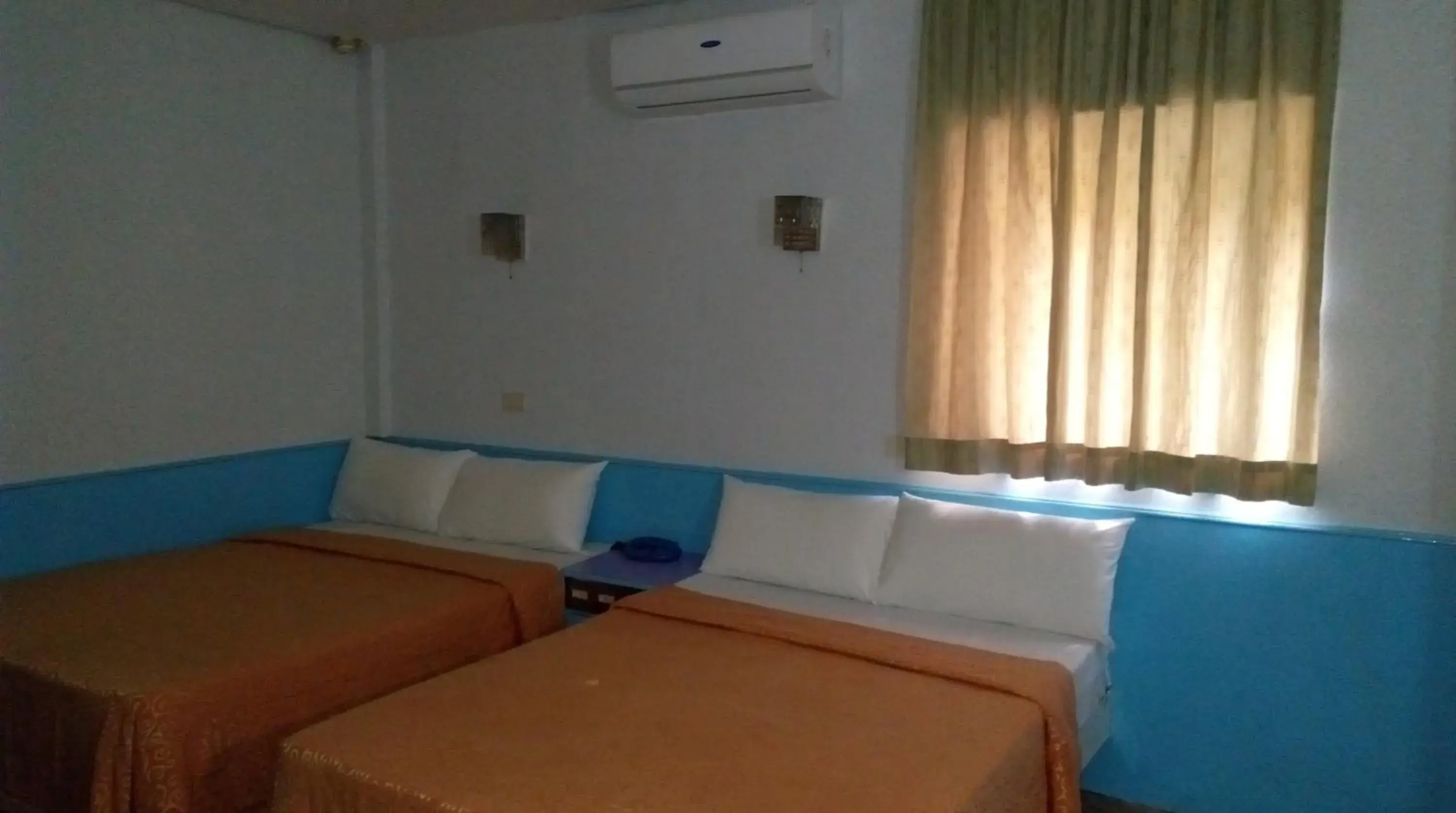 Standard Quadruple Room in Reui Chung Hotel Standard Quadruple Room in Reui Chung Hotel