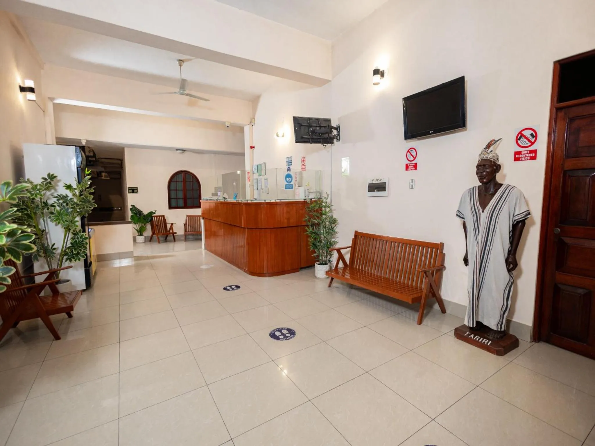 People in Tariri Hotel