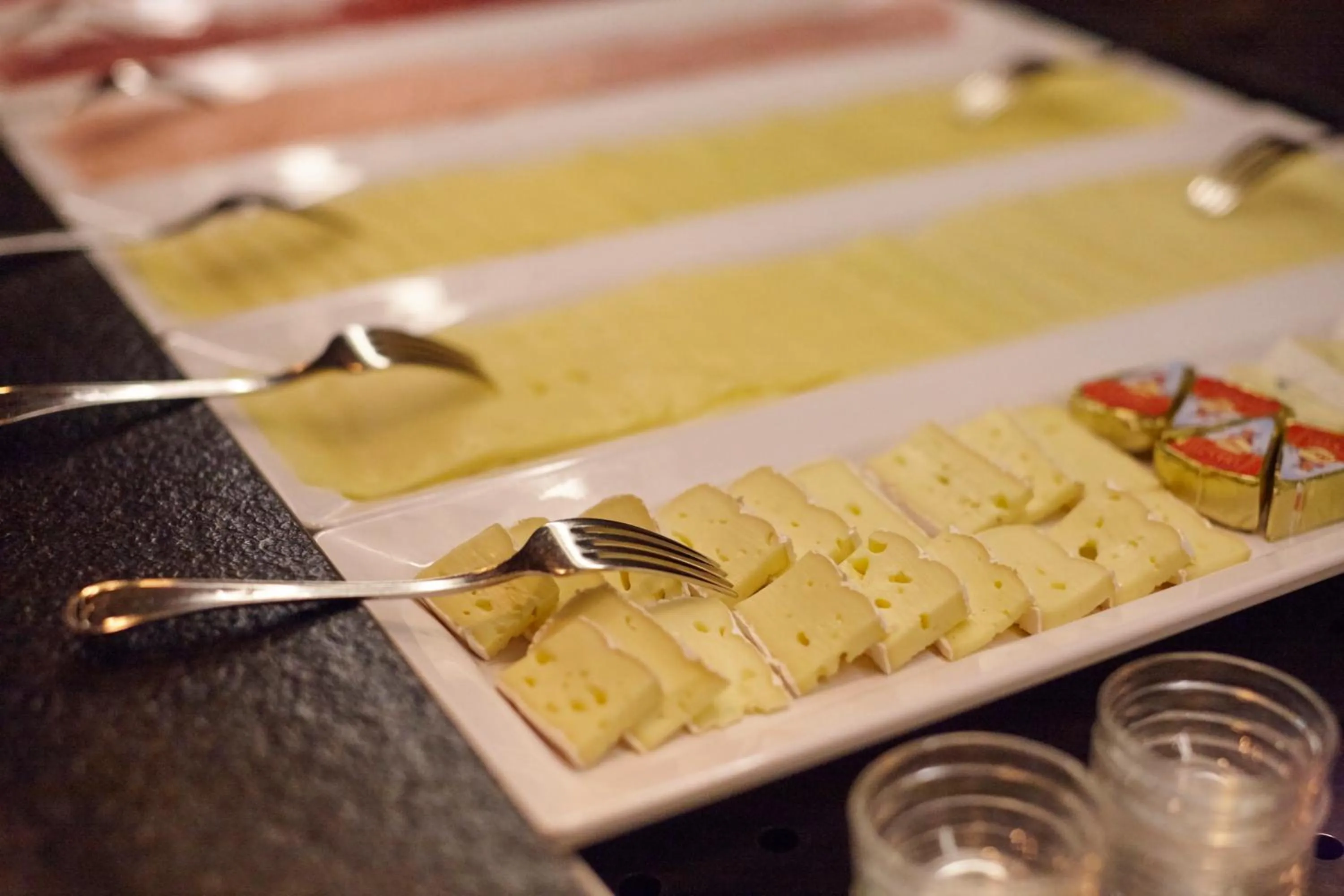 Buffet breakfast in Alpengasthof Grüner, Ski In & Ski Out