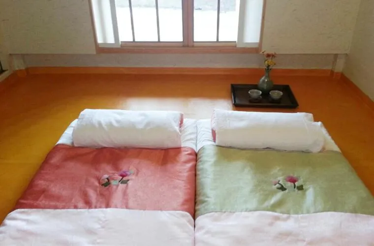 Bedroom, Bed in Okyeon Jeongsa