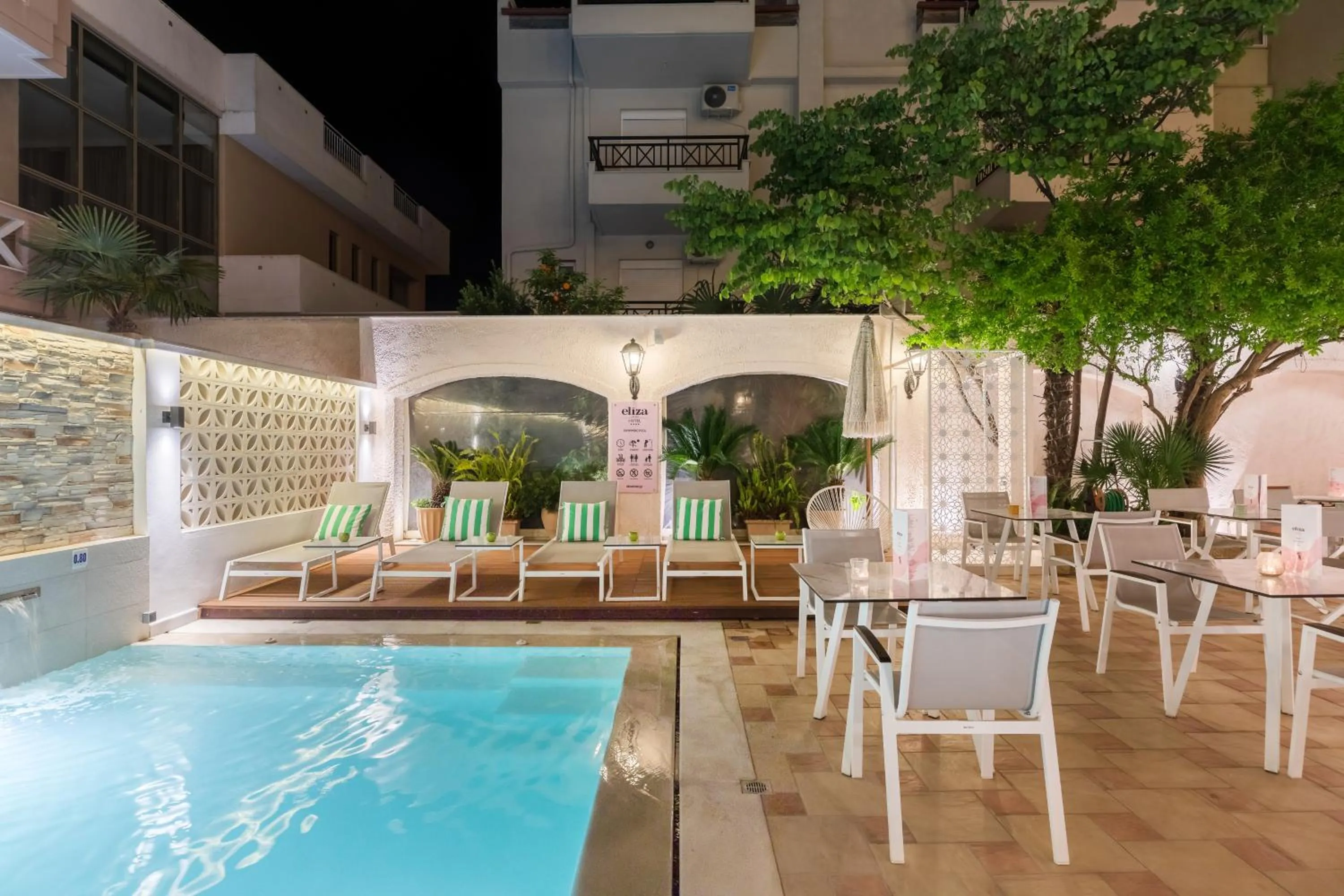 Swimming pool in Eliza Hotel by Panel Hospitality