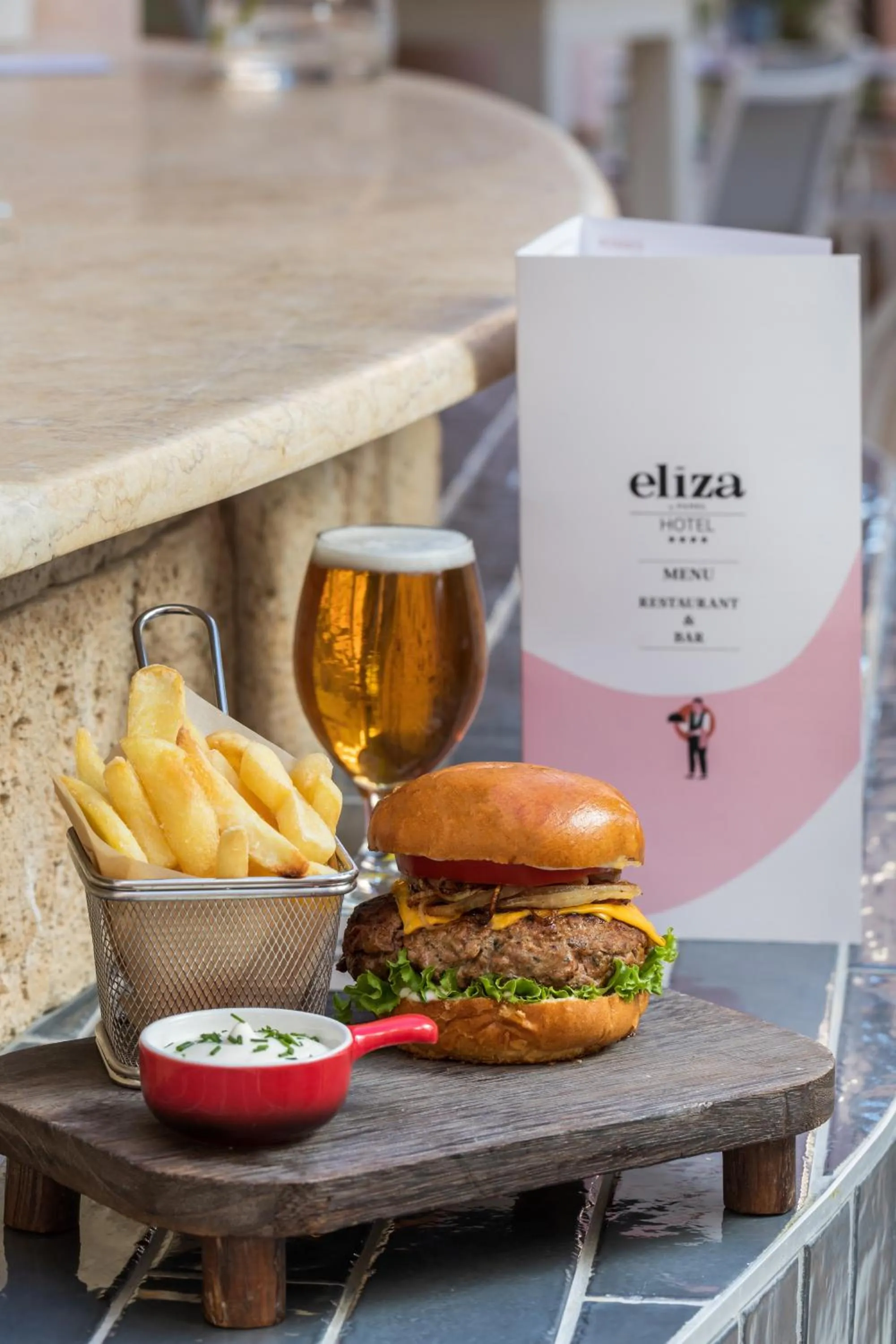 Food and drinks in Eliza Hotel by Panel Hospitality