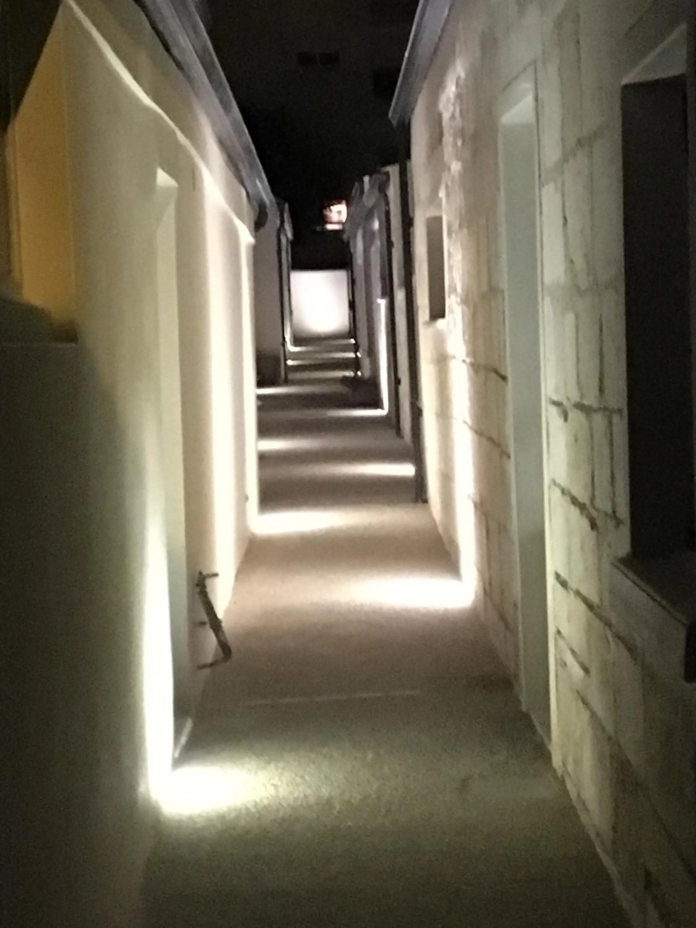 Facade/entrance in Le Clos du Square - climatisé