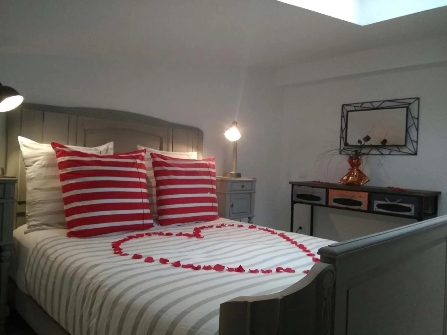 Bed in Le Clos du Square - climatisé