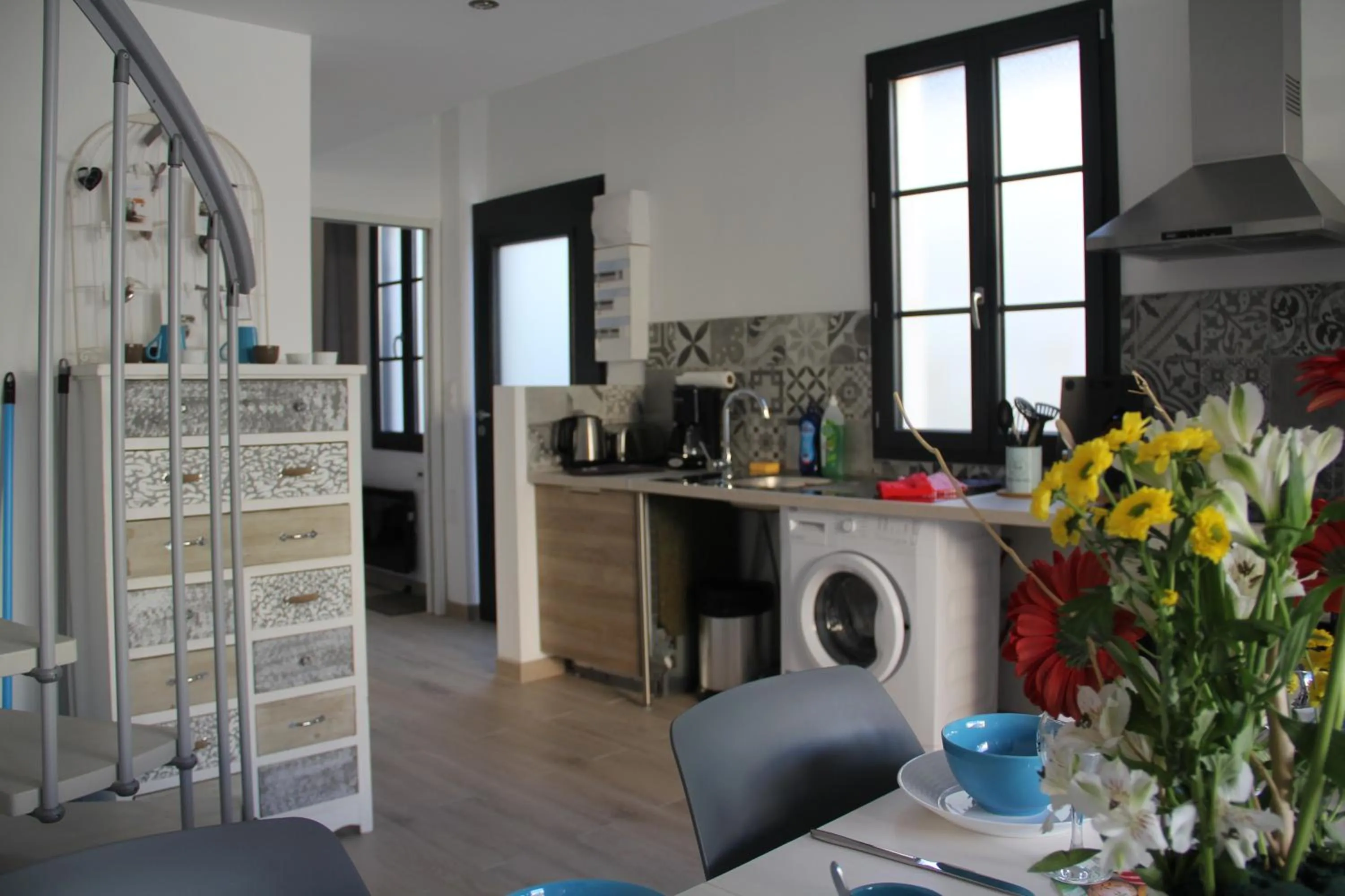 Kitchen or kitchenette in Le Clos du Square - climatisé