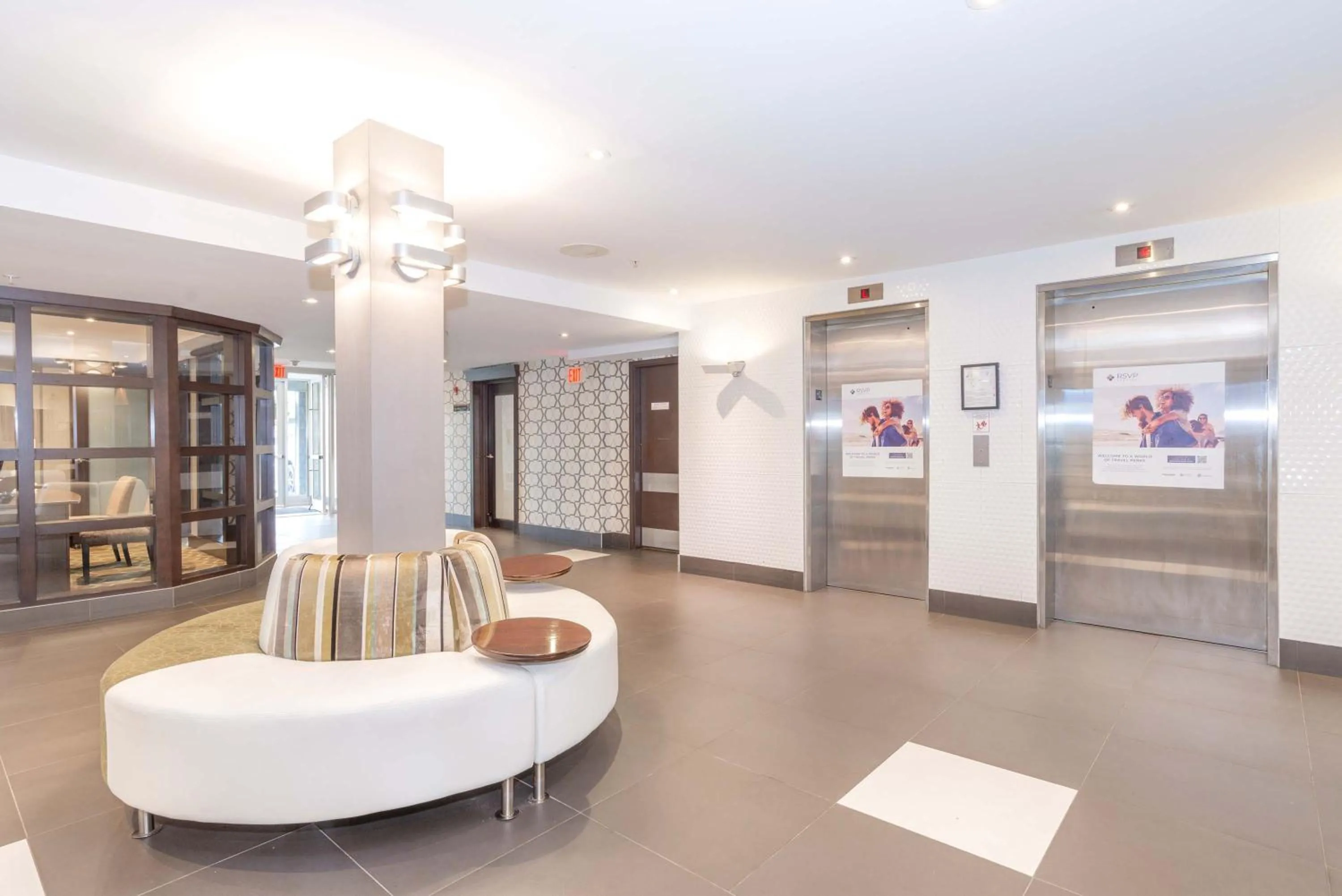 Lobby or reception in Sandman Hotel and Suites Abbotsford