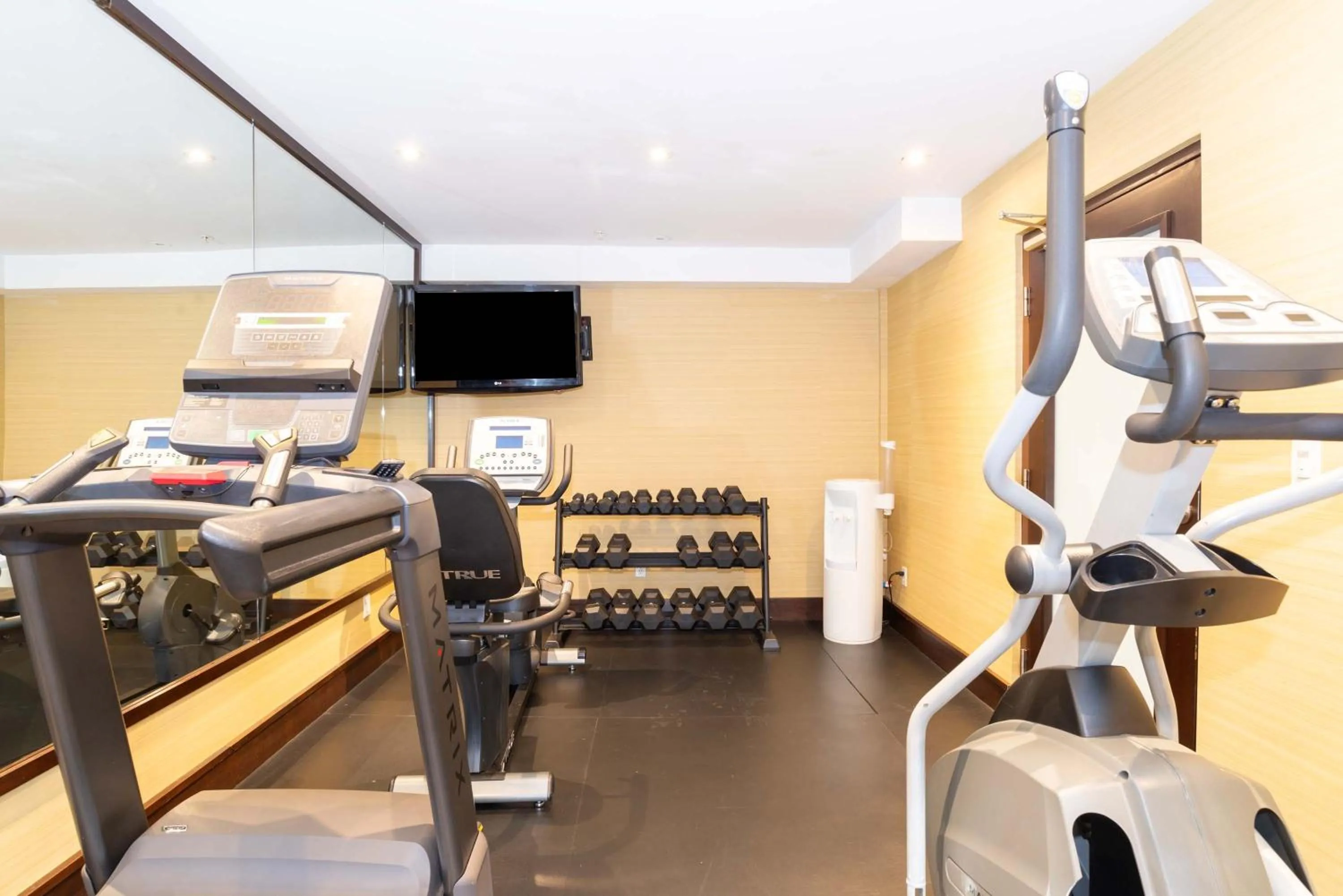 Fitness centre/facilities in Sandman Hotel and Suites Abbotsford