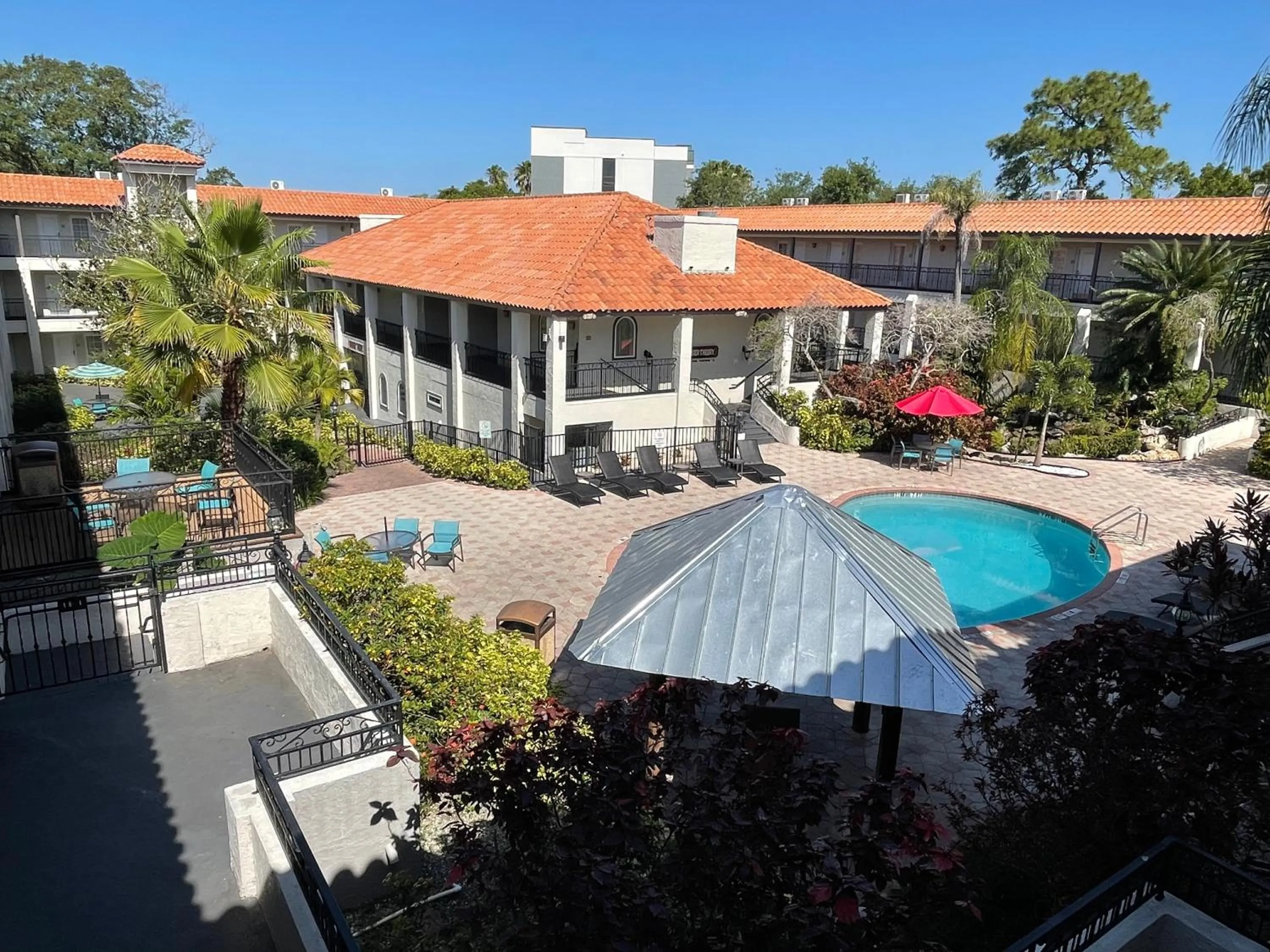 Property building in Red Roof Inn PLUS & Suites Tampa