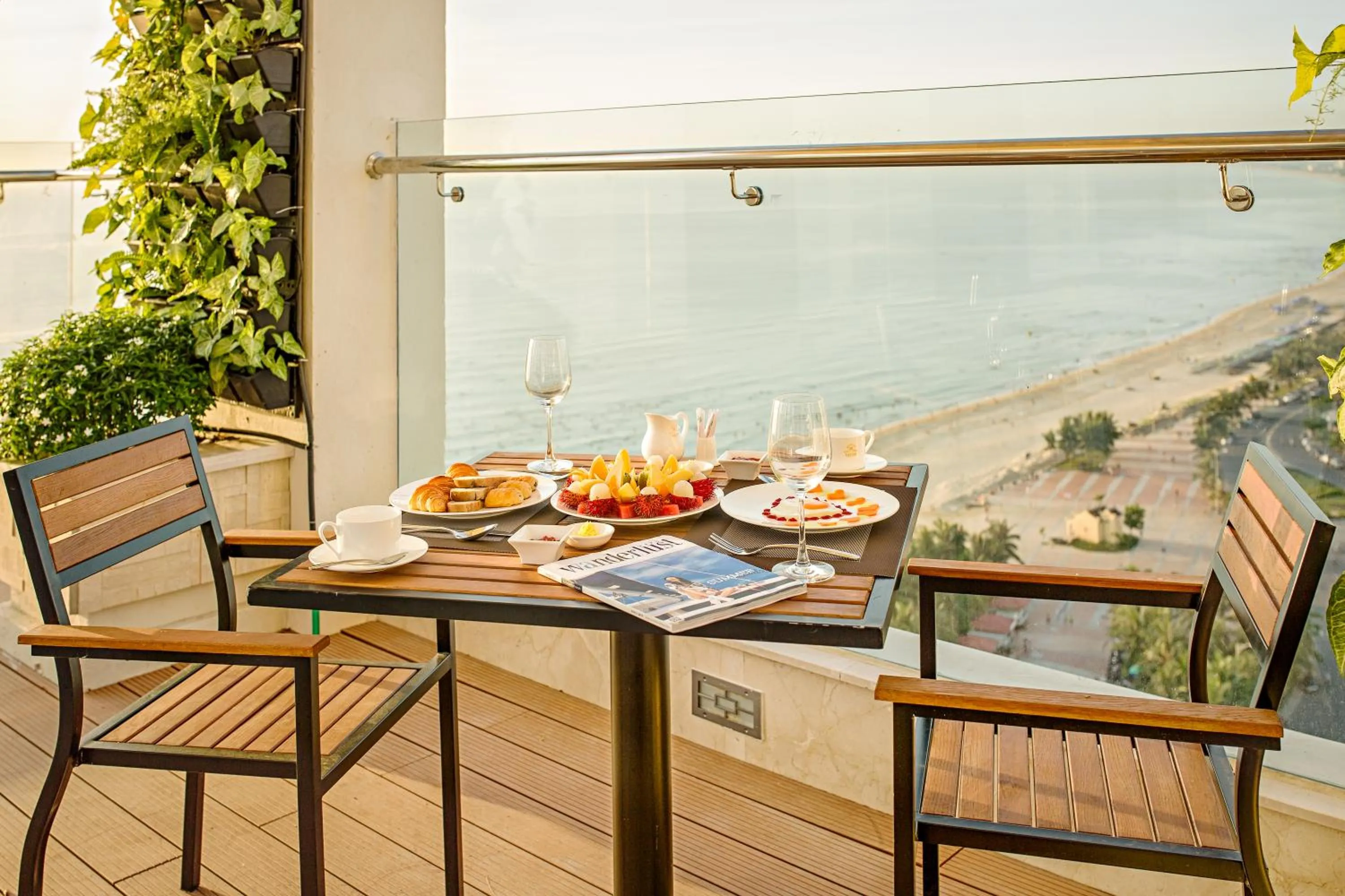 Property building in Paris Deli Danang Beach Hotel