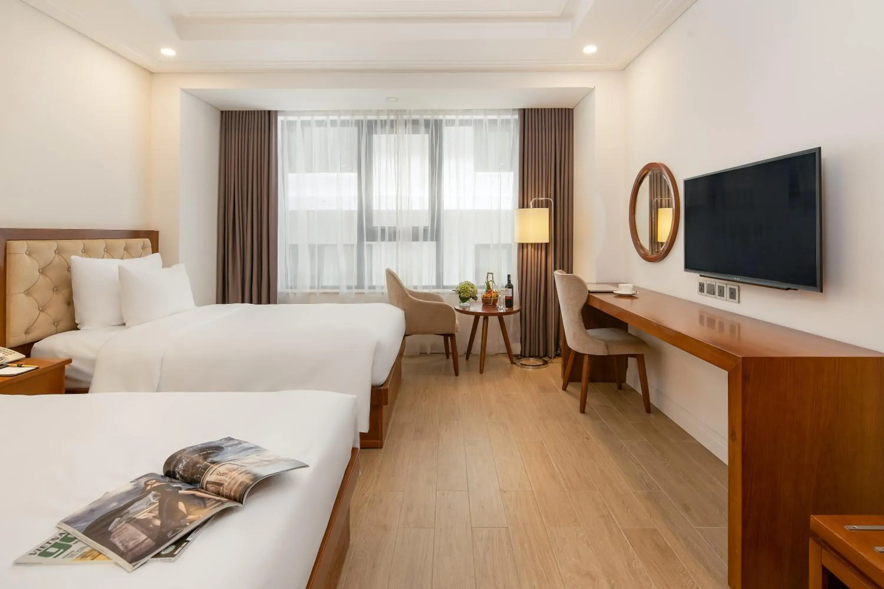 Deluxe Twin Room - High Floor in Paris Deli Danang Beach Hotel Deluxe Twin Room - High Floor in Paris Deli Danang Beach Hotel