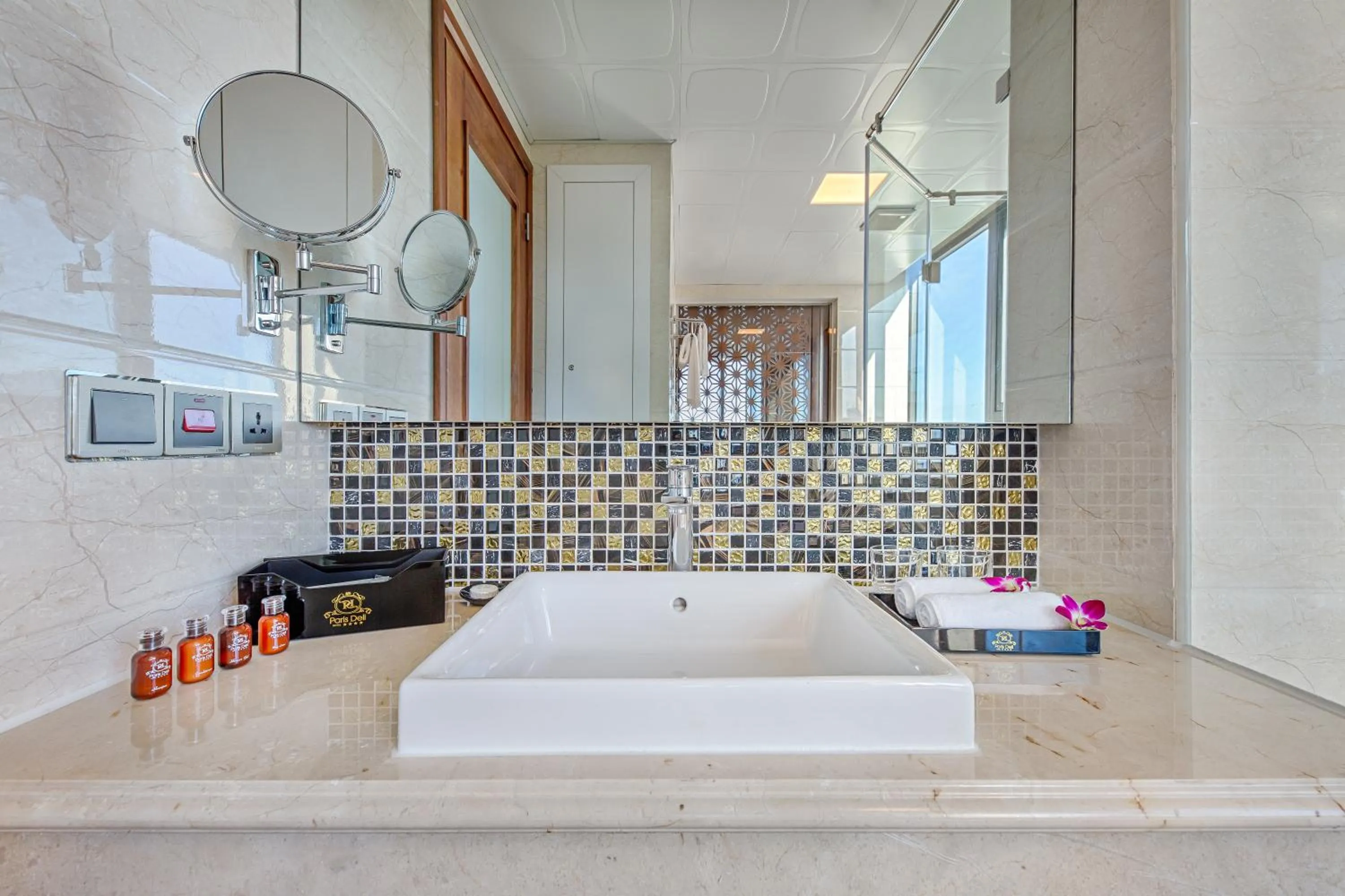 Bathroom, Bed in Paris Deli Danang Beach Hotel