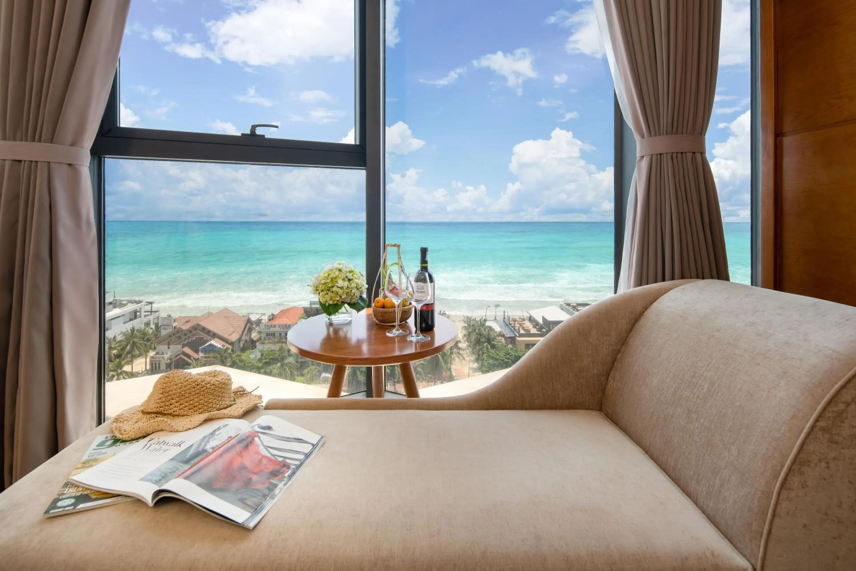 Sea view in Paris Deli Danang Beach Hotel