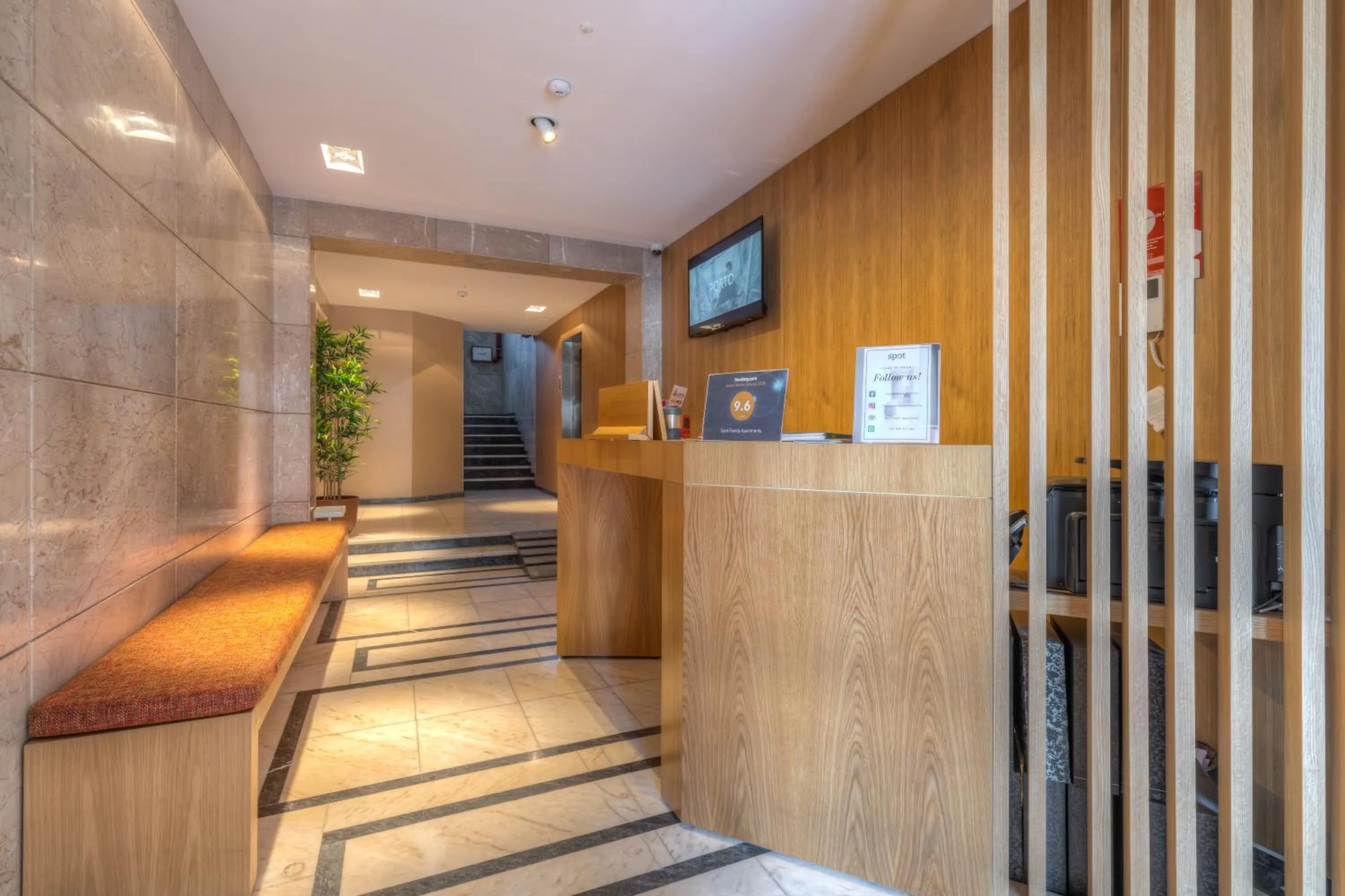 Lobby or reception in Spot Family Apartments