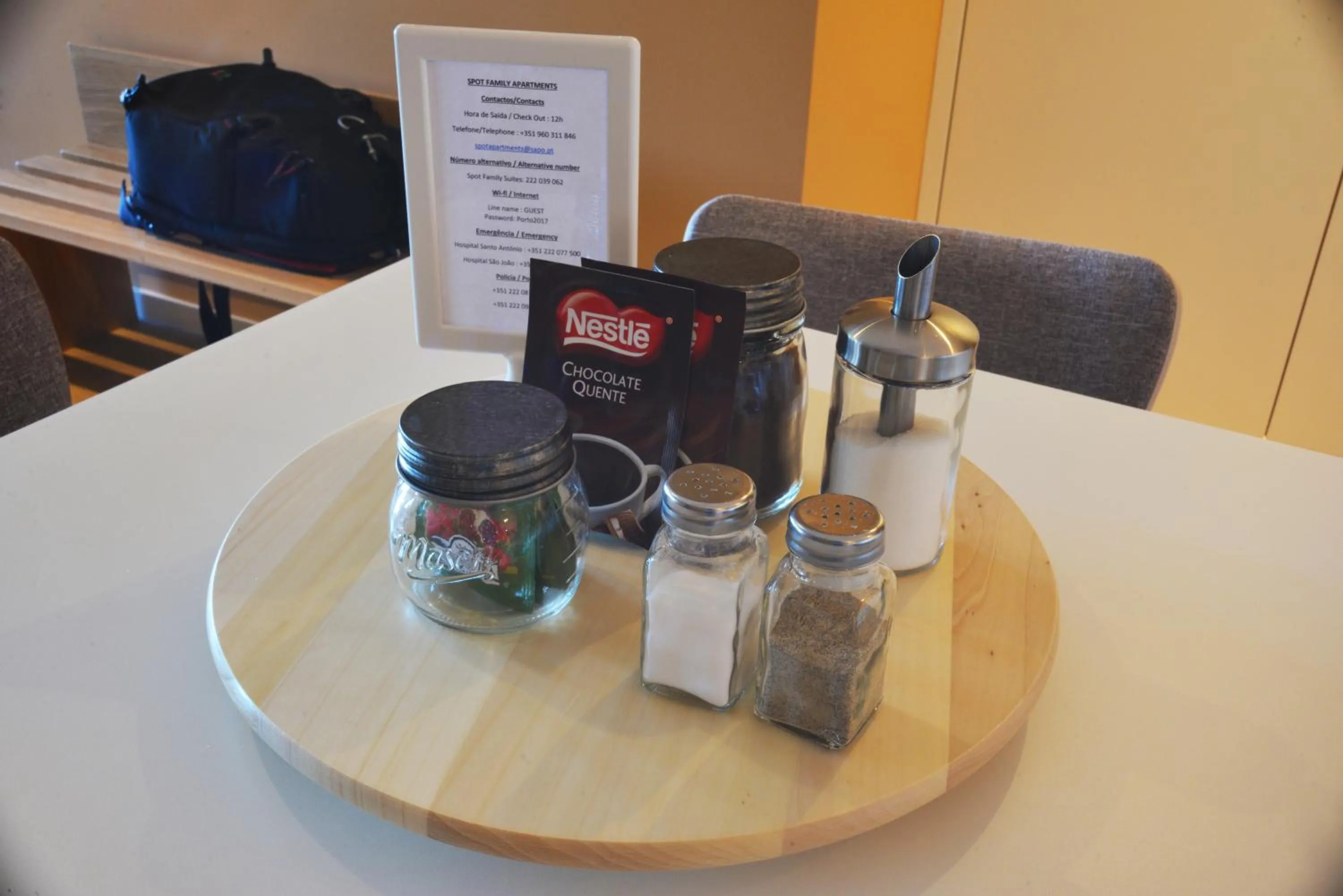 Coffee/tea facilities in Spot Family Apartments