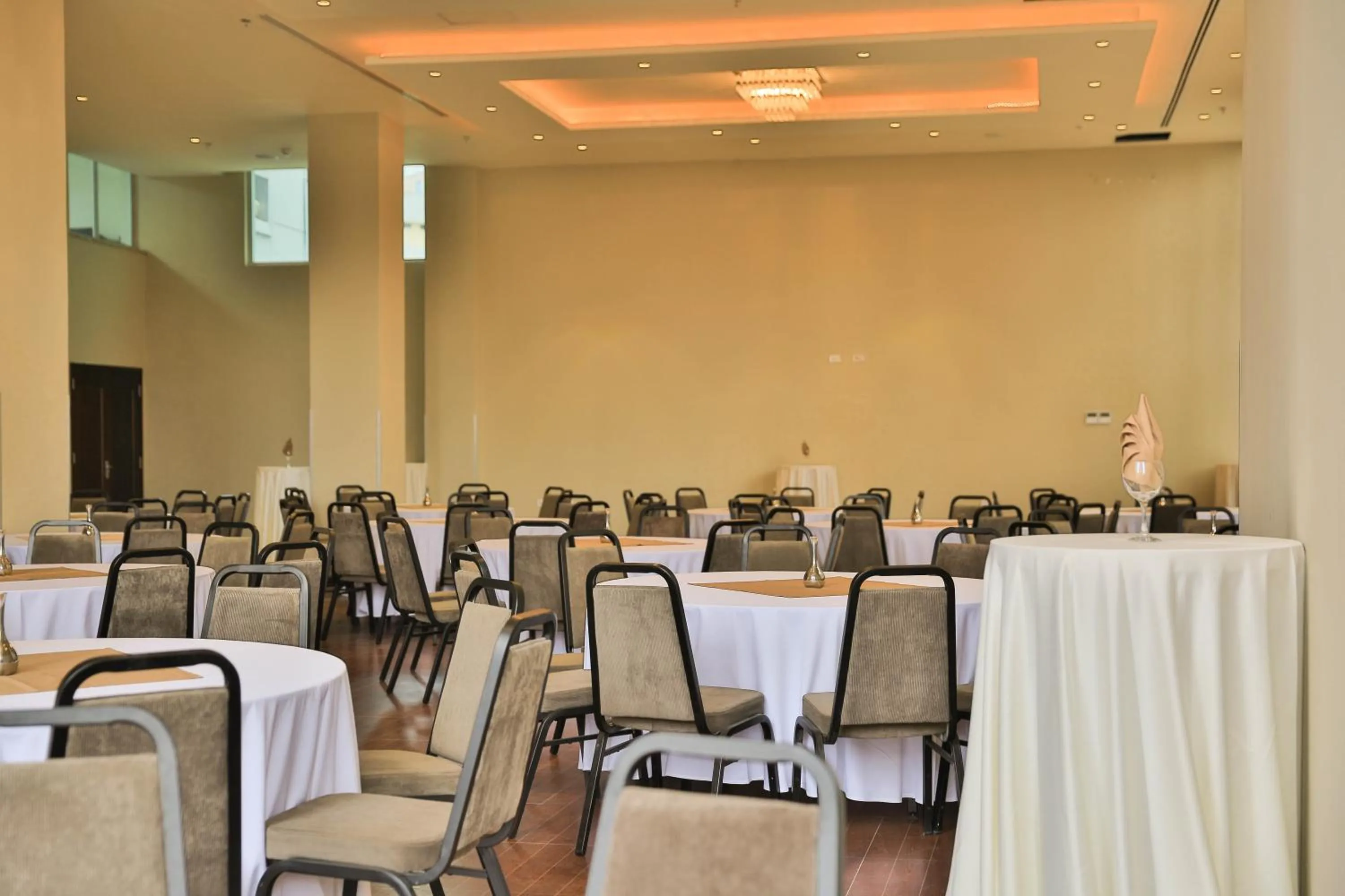 Meeting/conference room in Magnolia Hotel & Conference Center