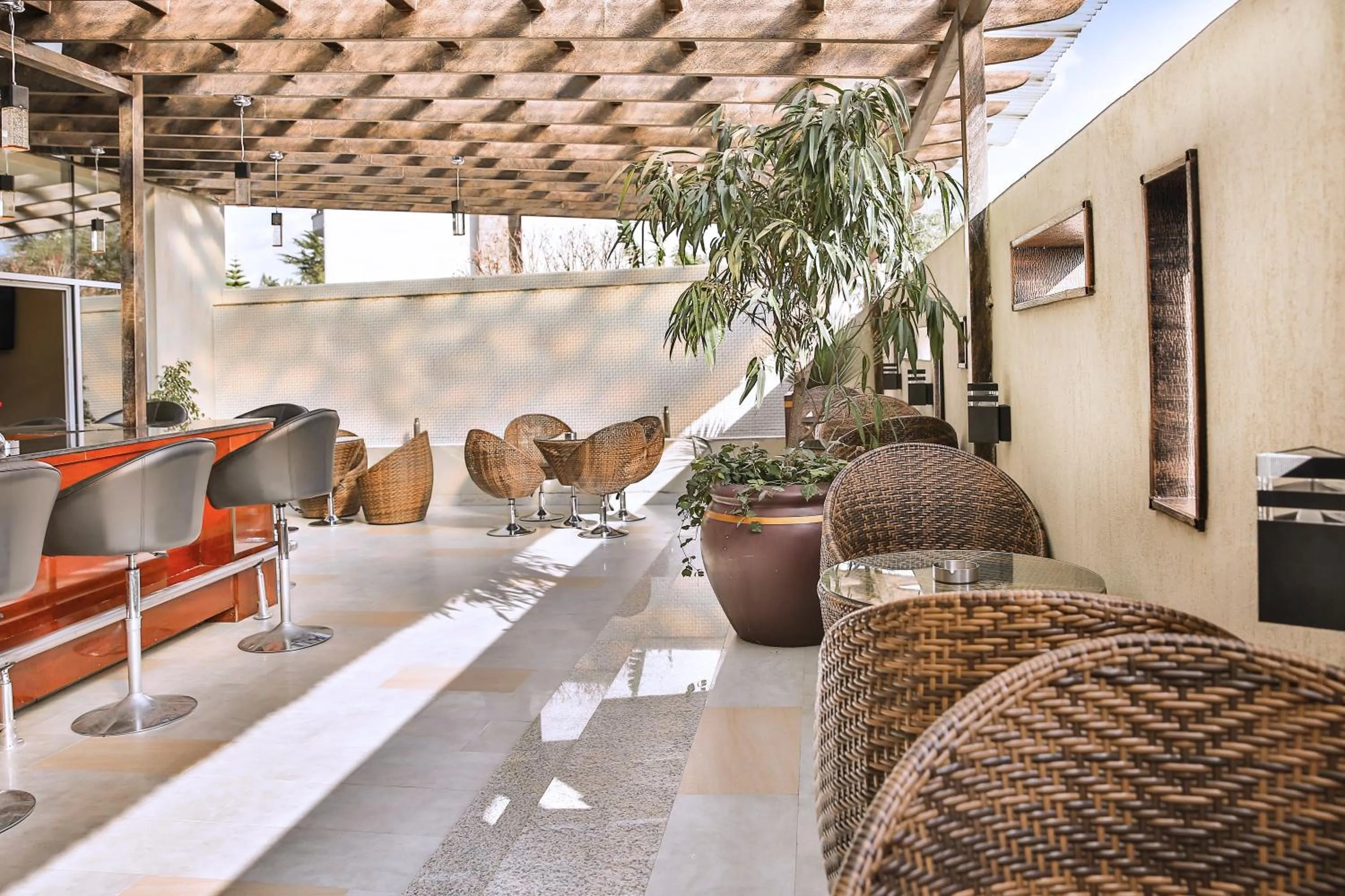 Patio in Magnolia Hotel & Conference Center