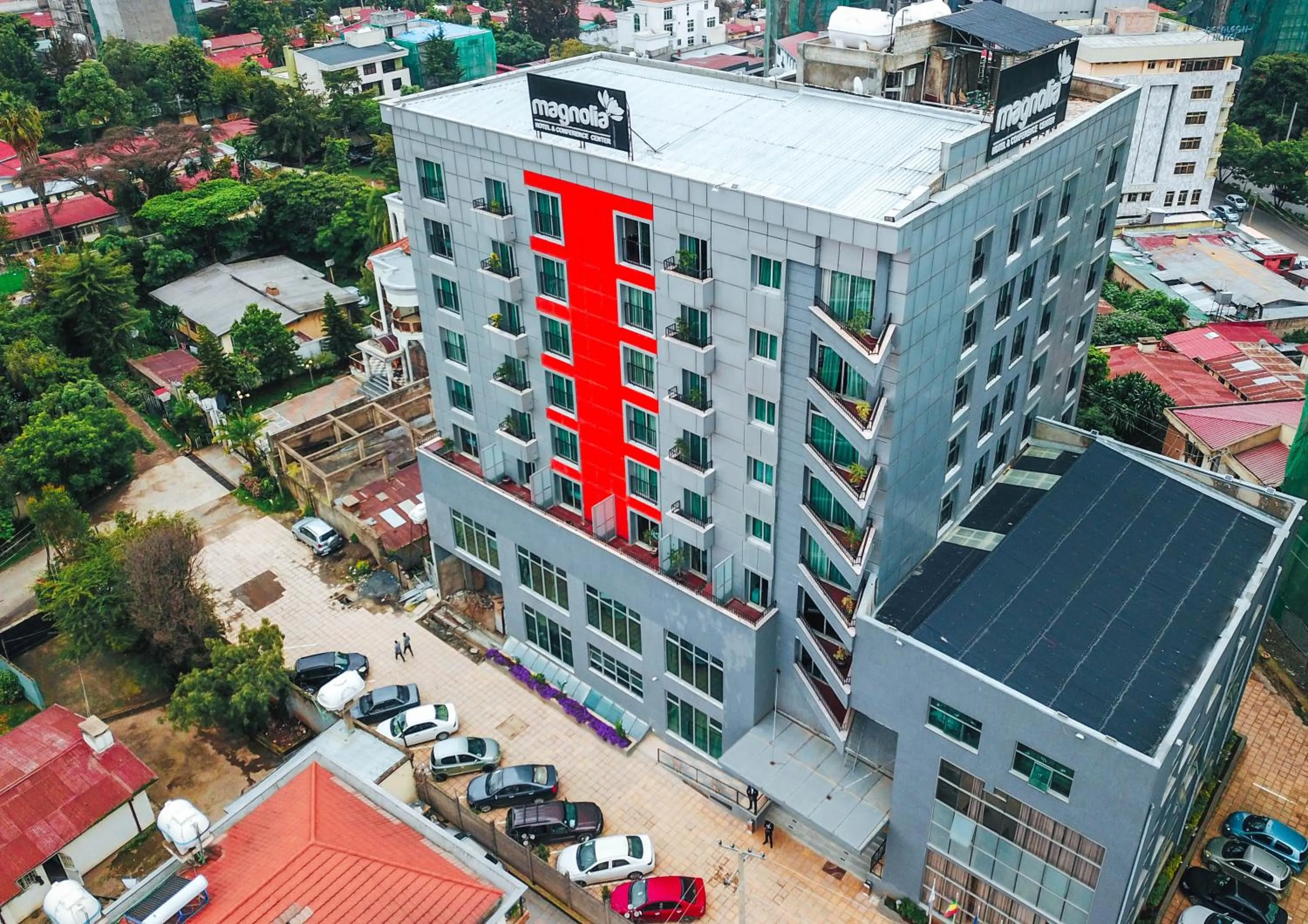 Property building in Magnolia Hotel & Conference Center