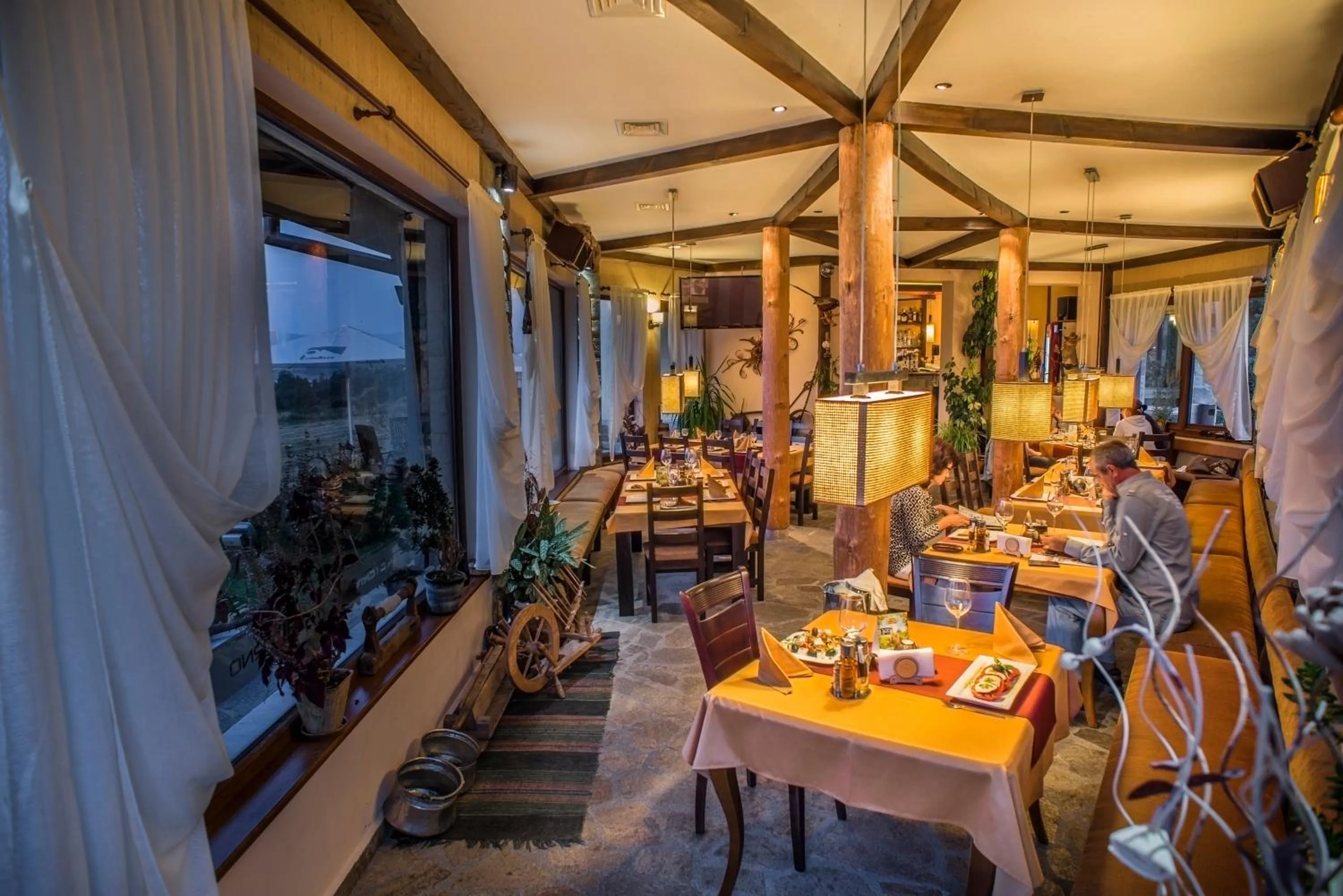 Restaurant/places to eat in Family Hotel Eterno