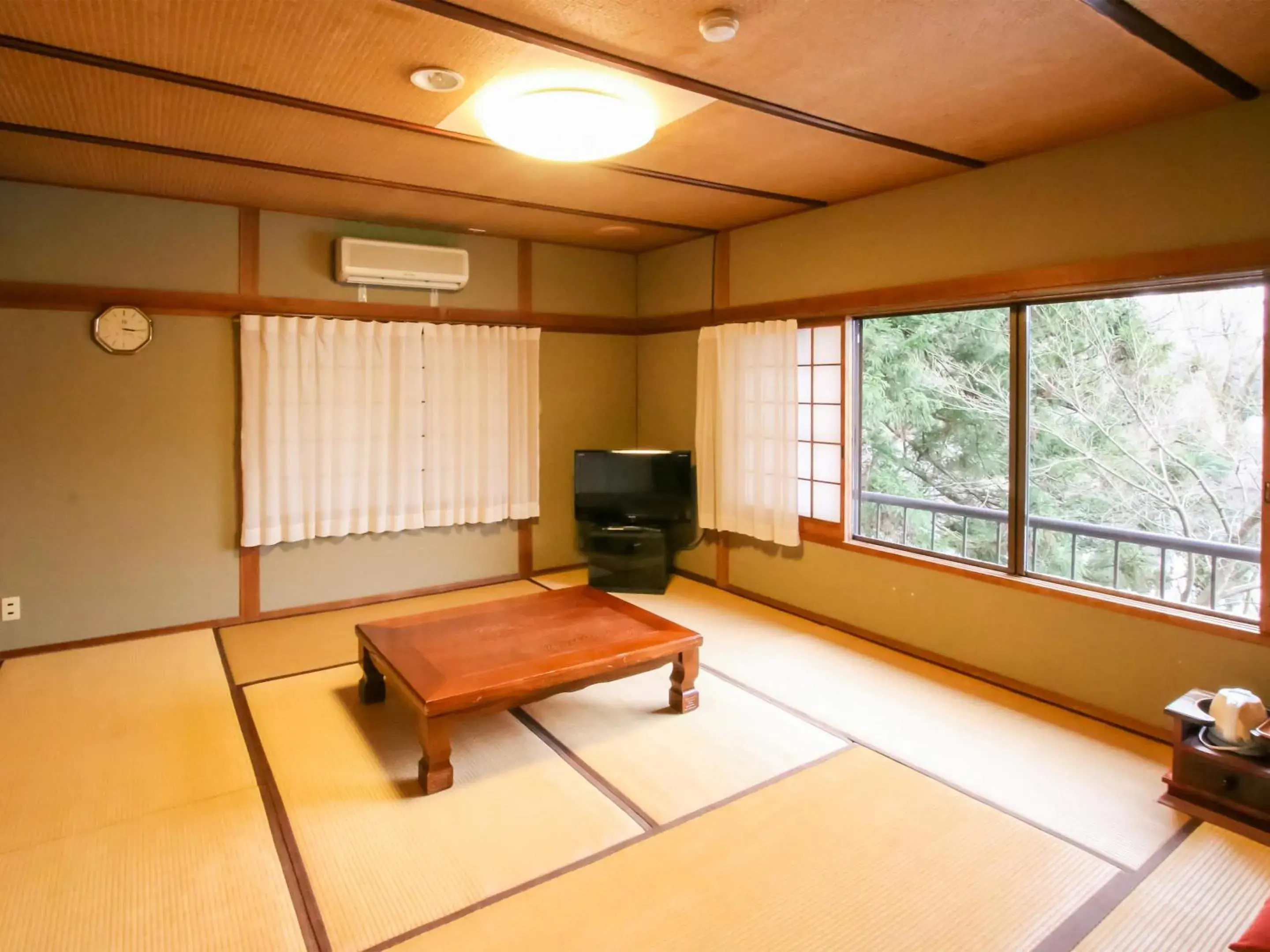 Japanese-Style Room in Pension Kinrinko Toyonokuni Japanese-Style Room in Pension Kinrinko Toyonokuni