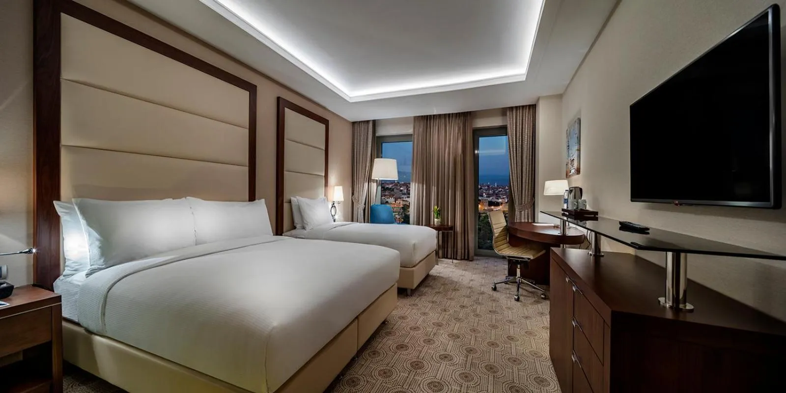 Bedroom, Bed in Doubletree By Hilton Istanbul Topkapi
