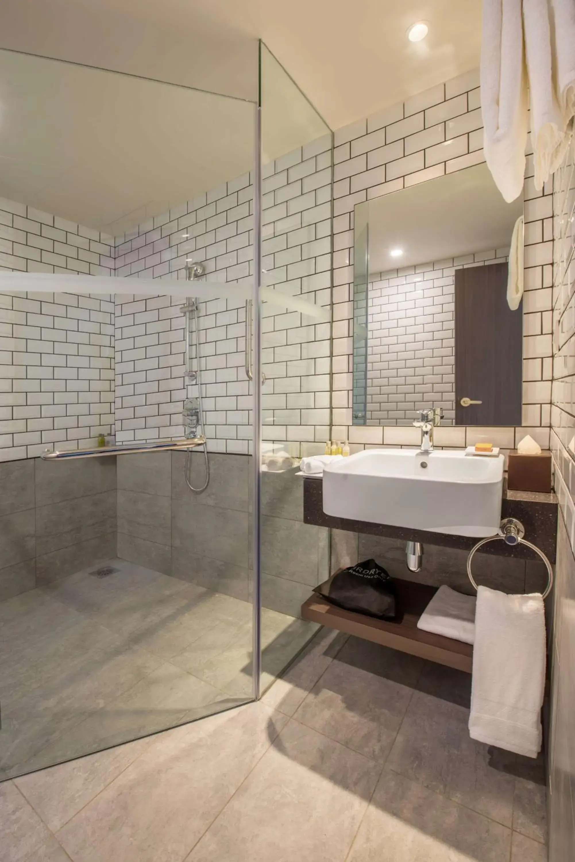 Deluxe Queen Room with KLCC View in Hilton Garden Inn Kuala Lumpur - North Deluxe Queen Room with KLCC View in Hilton Garden Inn Kuala Lumpur - North