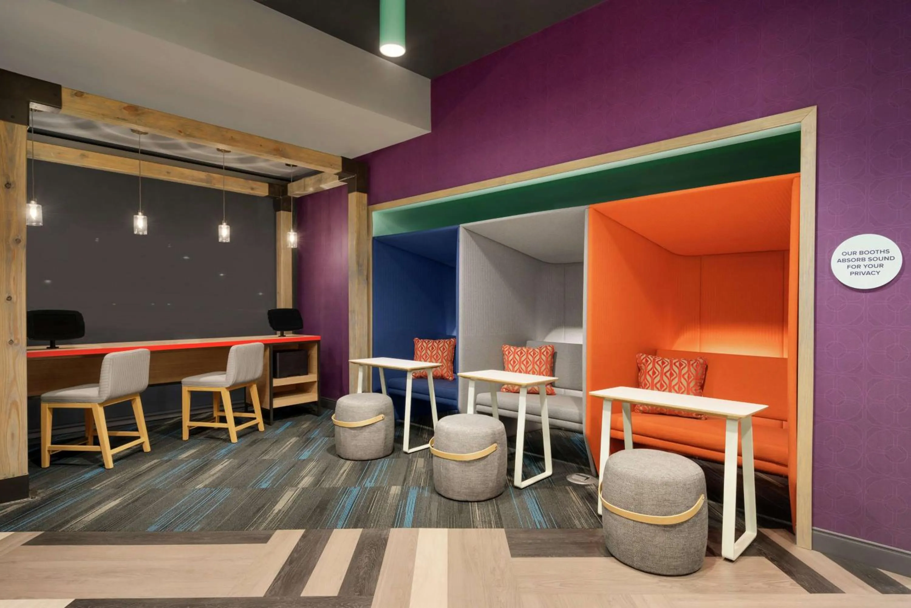 Lobby or reception in Tru By Hilton York Pa