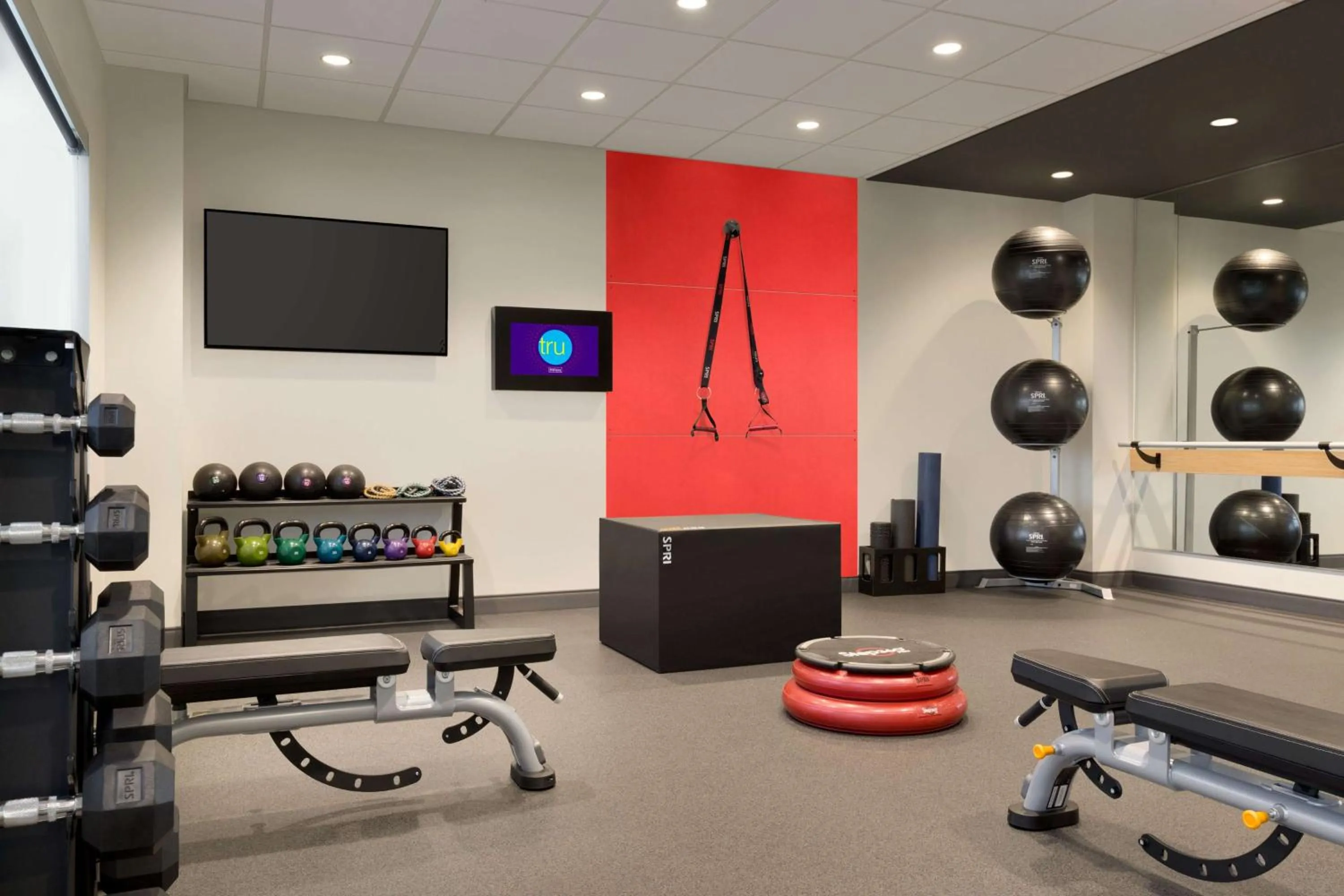 Fitness centre/facilities in Tru By Hilton York Pa