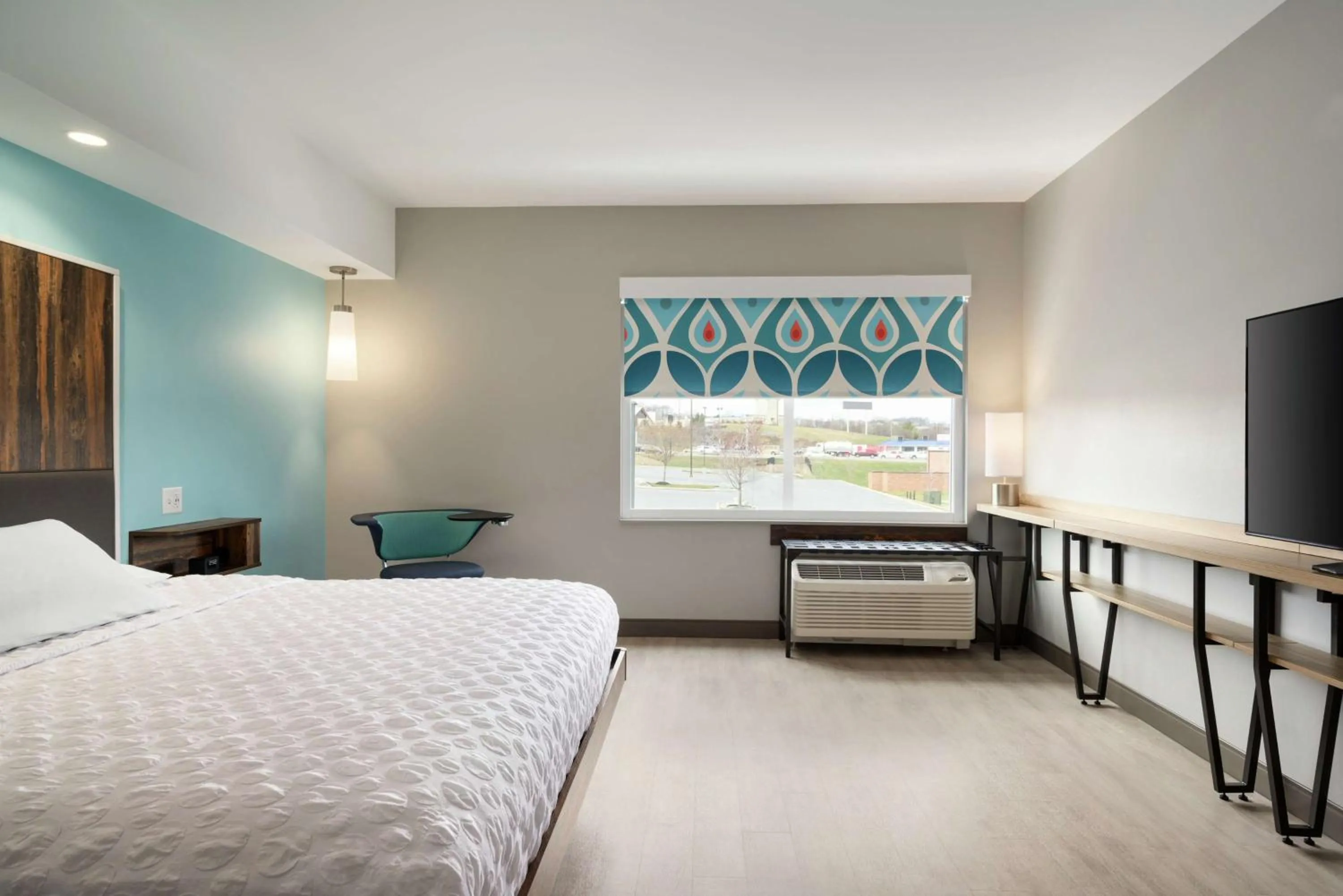 Bed in Tru By Hilton York Pa