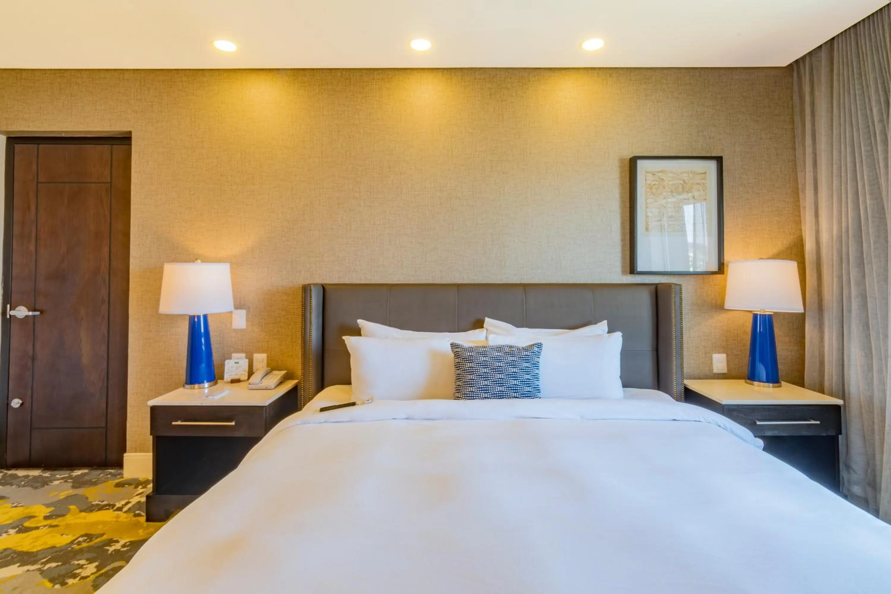 Bed in Hotel Lucerna Hermosillo