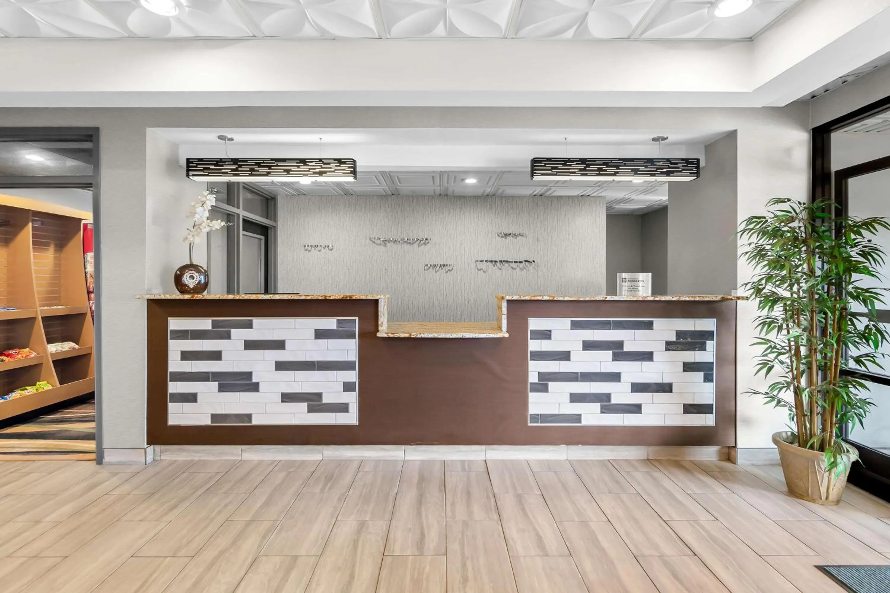 Lobby or reception in Best Western Knoxville Suites - Downtown