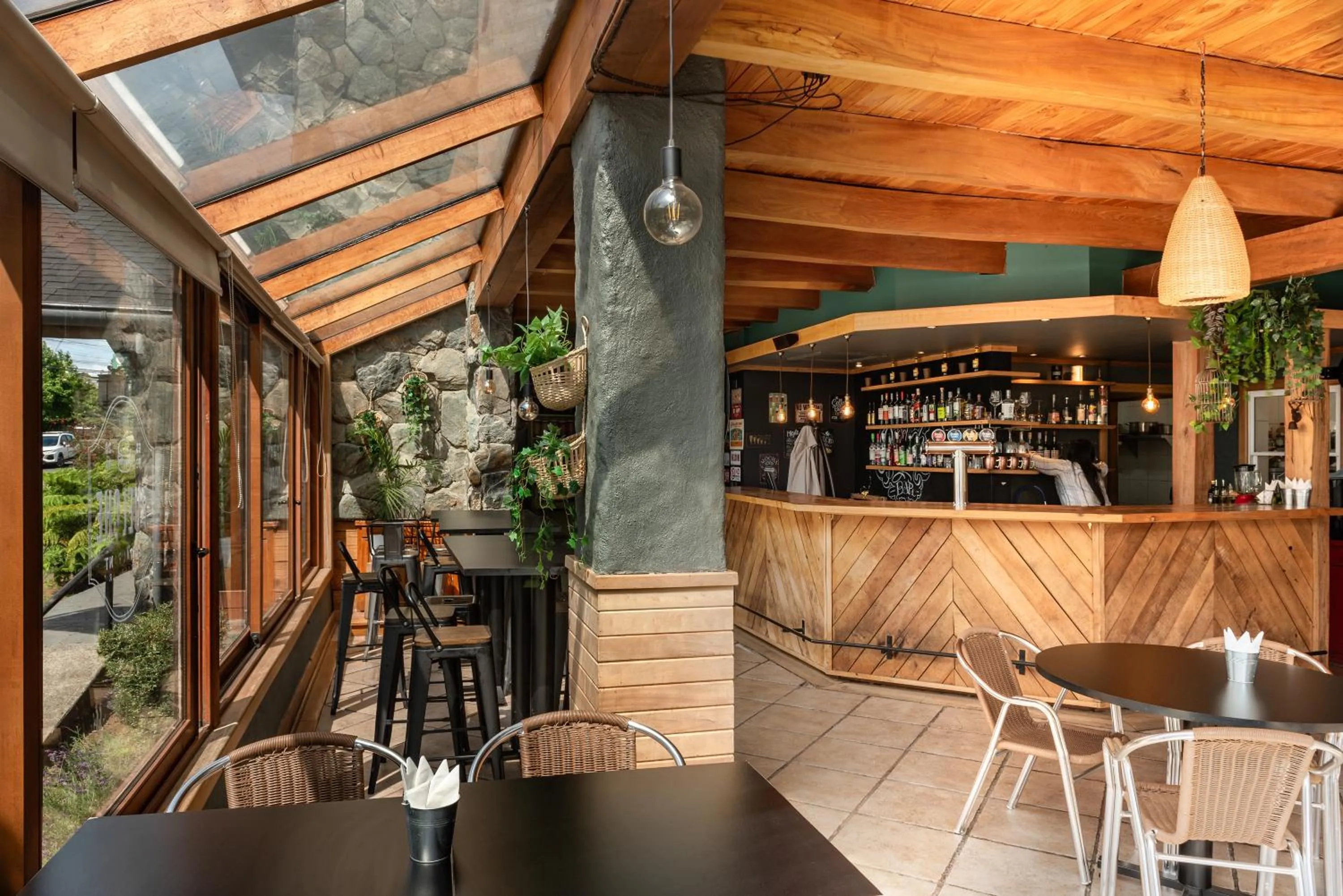 Restaurant/places to eat in Hotel Puelche