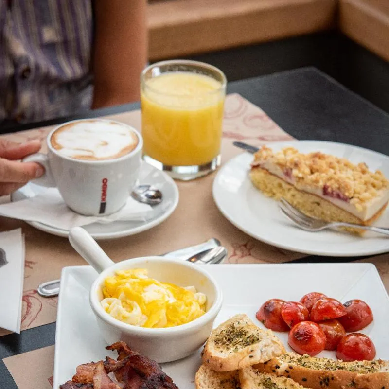 Restaurant/places to eat in Hotel Puelche