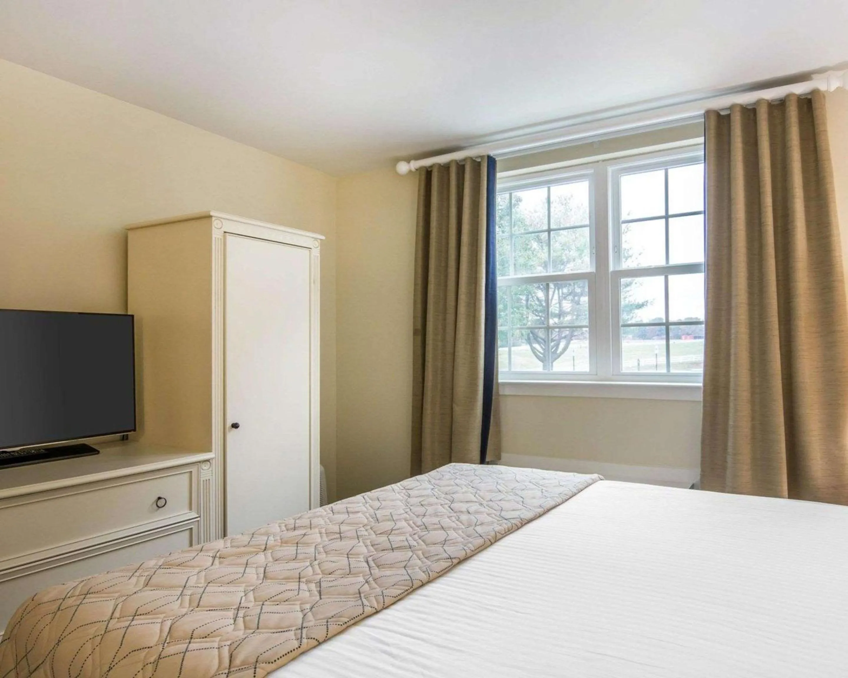 Bedroom, Bed in Bluegreen Vacations Shenandoah Crossing, an Ascend Collection Resort