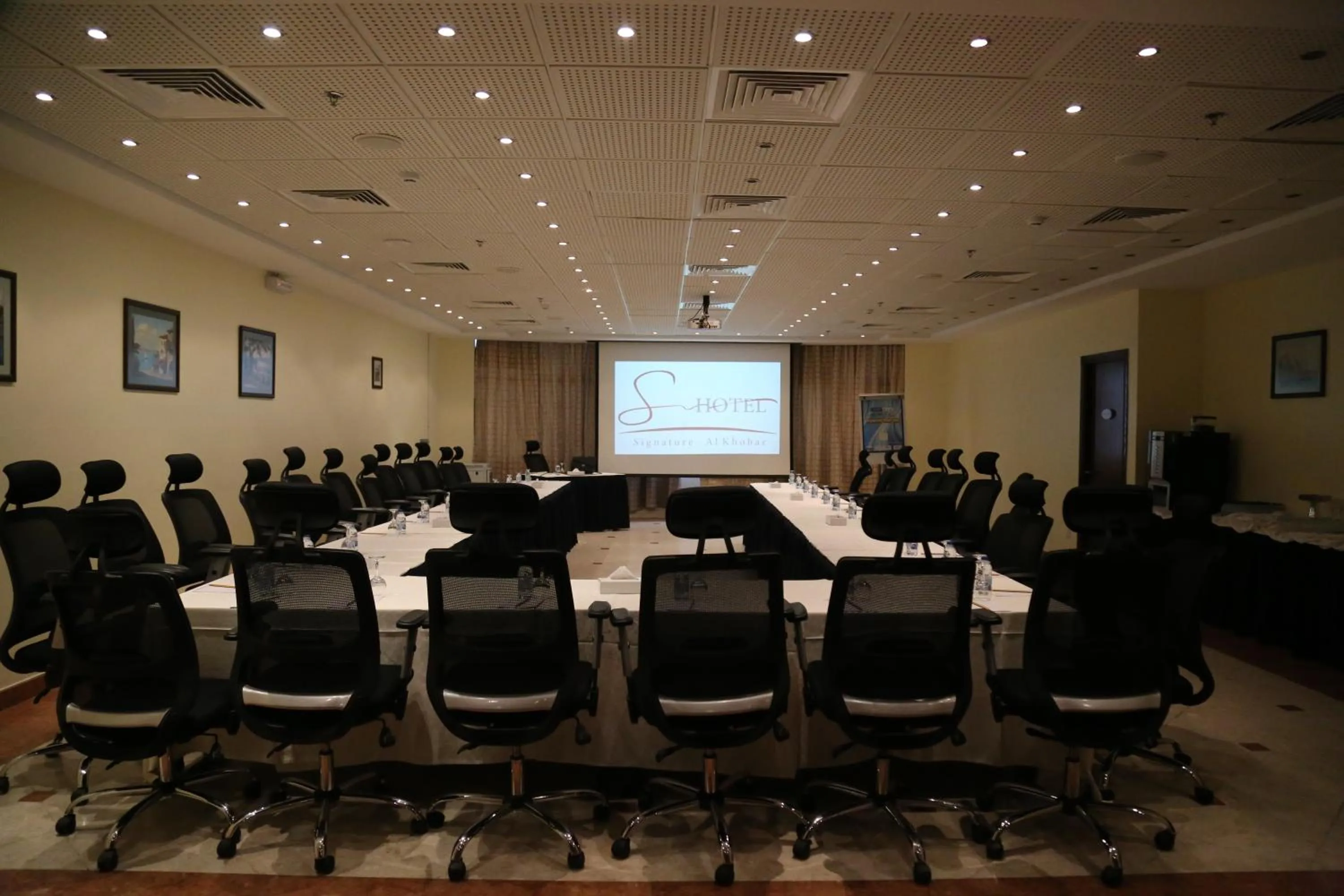 Signature Al Khobar Hotel