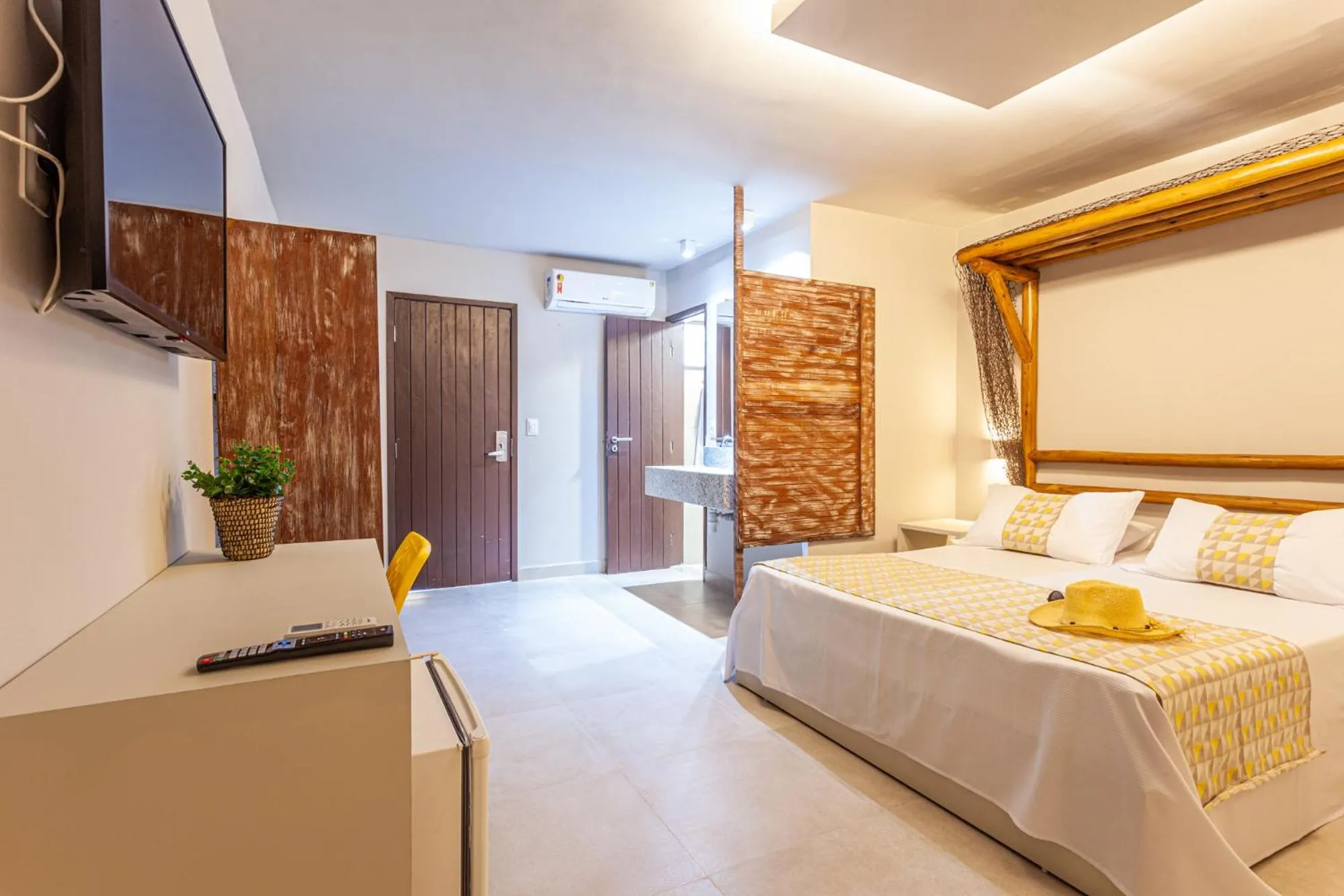 Bathroom, Bed in Pousada Marajuba - Adults Only