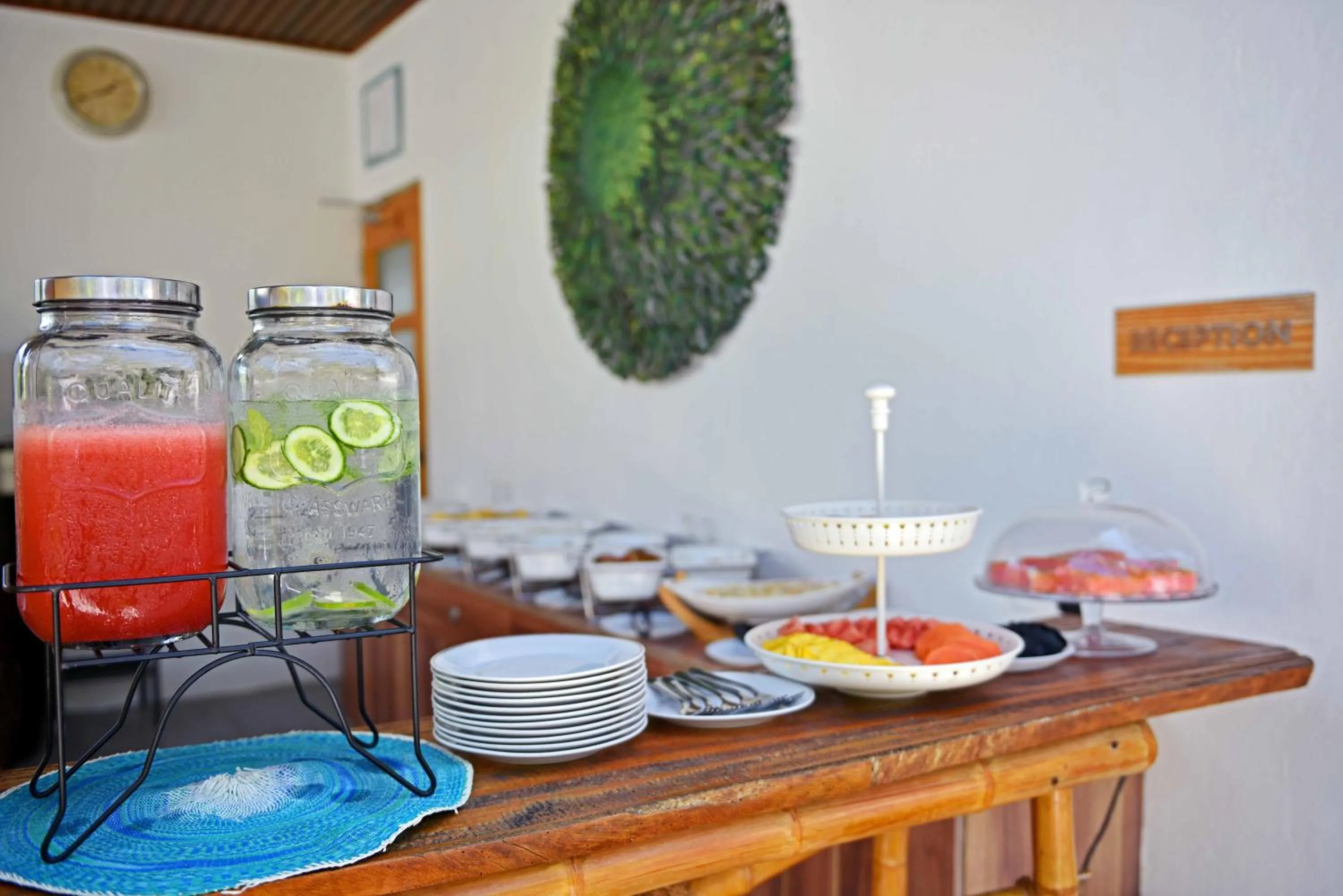 Breakfast in Veli Vilaa