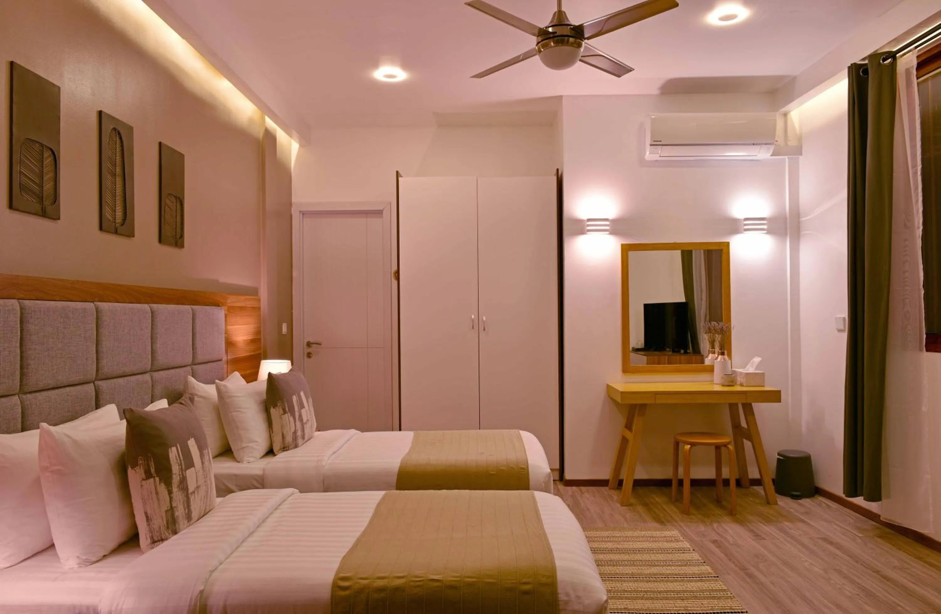 Photo of the whole room, Bed in Veli Vilaa