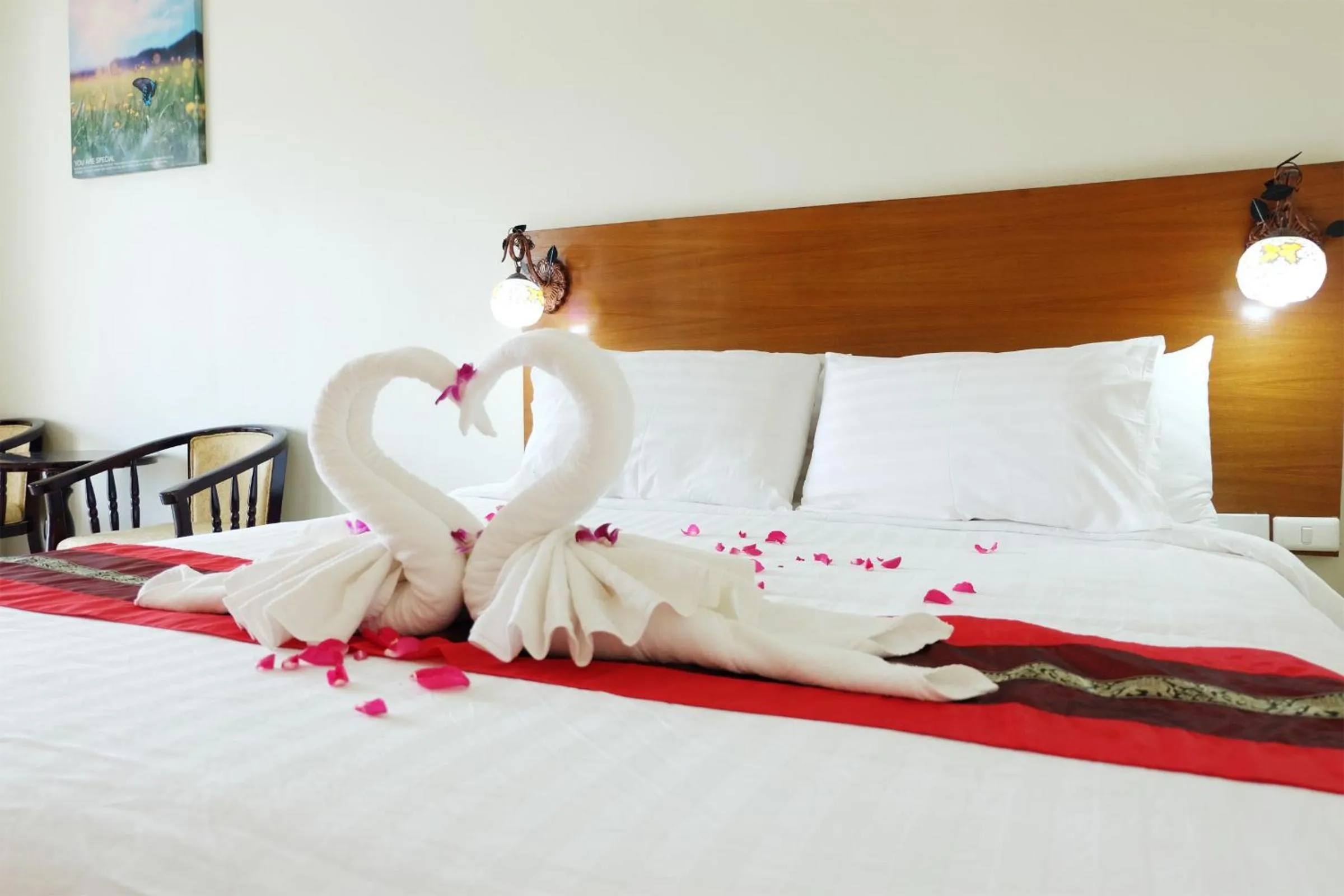 Bedroom, Bed in Chaophayathara Riverside Hotel
