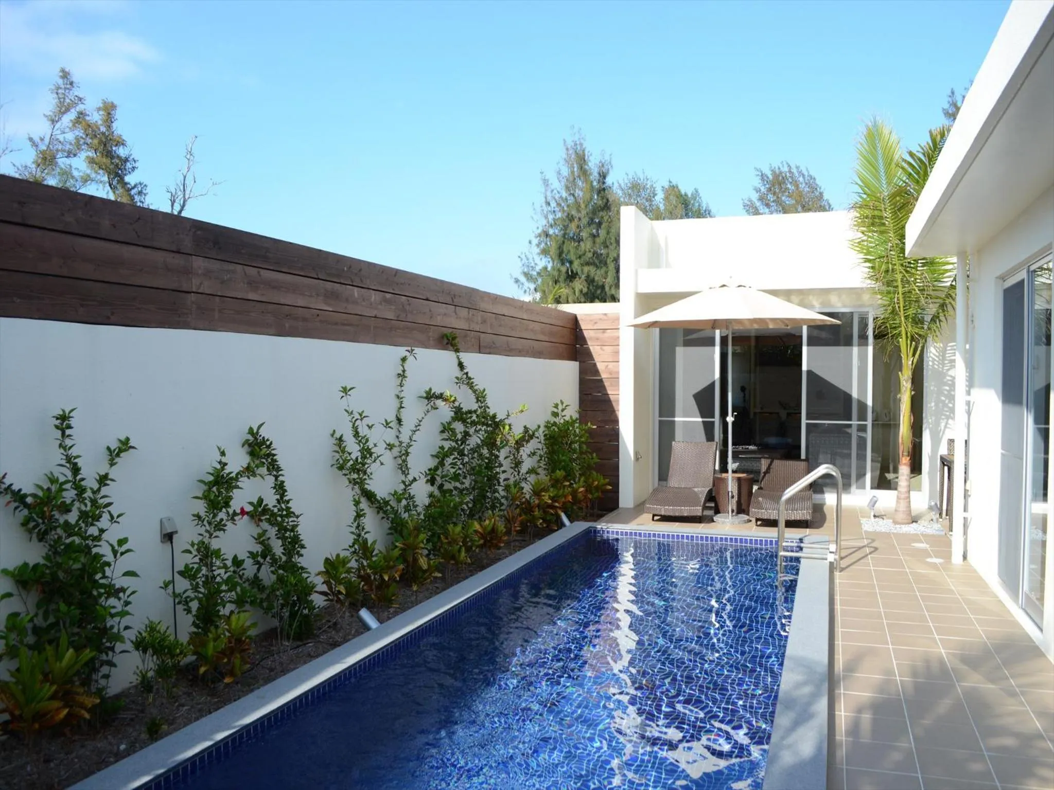 Swimming pool in Ahman Suite Villa Sumuide