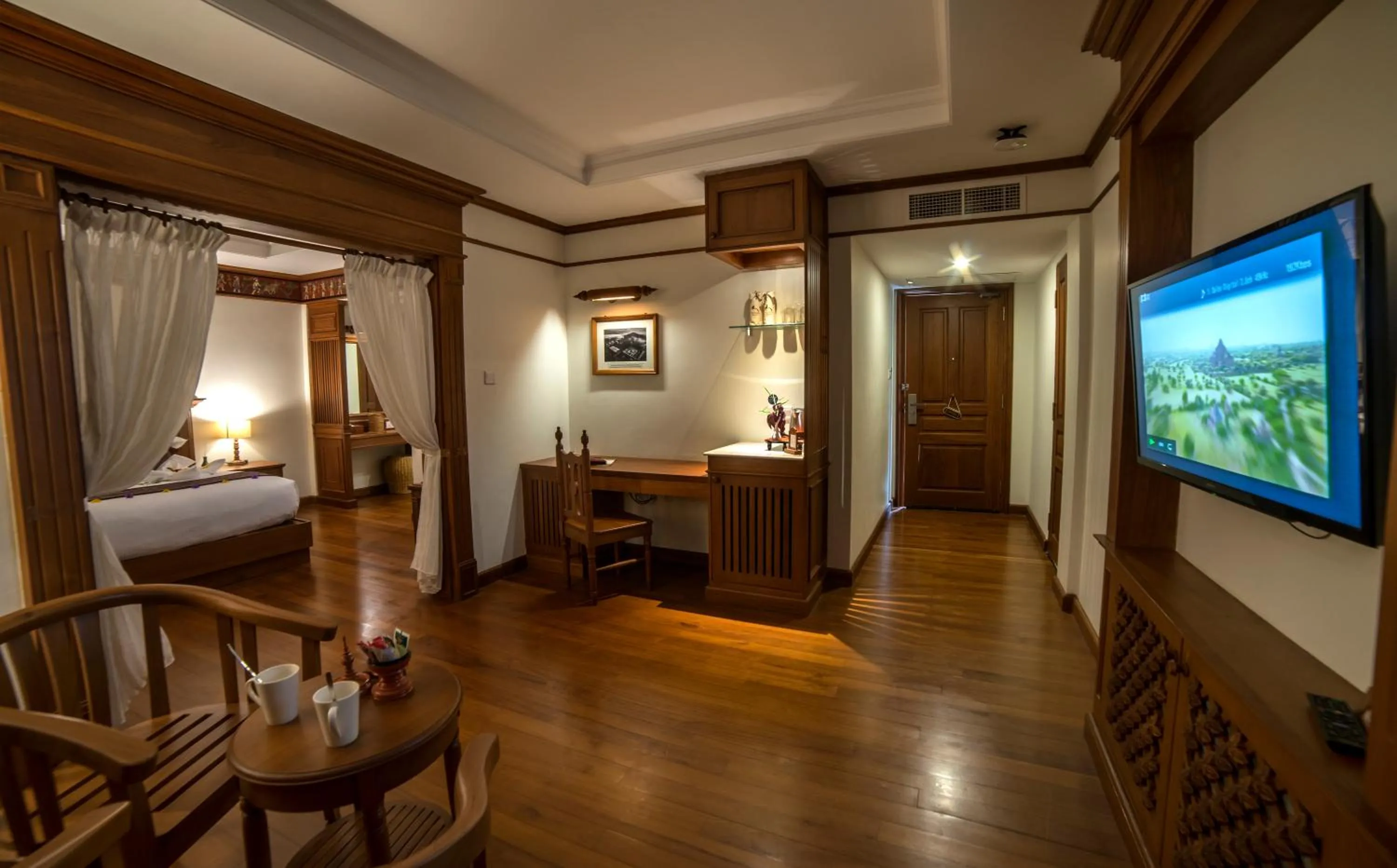 Communal lounge/ TV room in Heritage Bagan Hotel