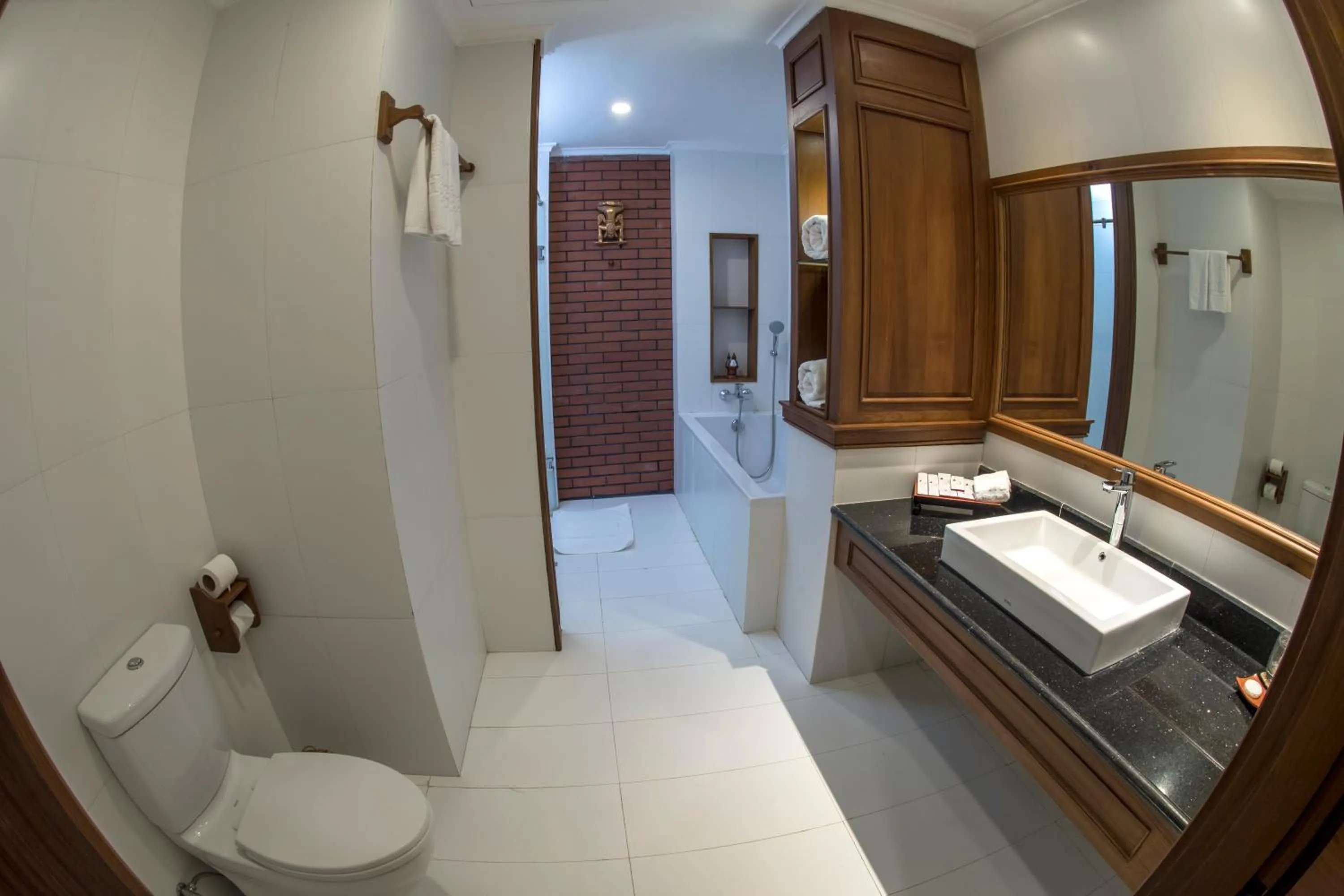 Shower in Heritage Bagan Hotel