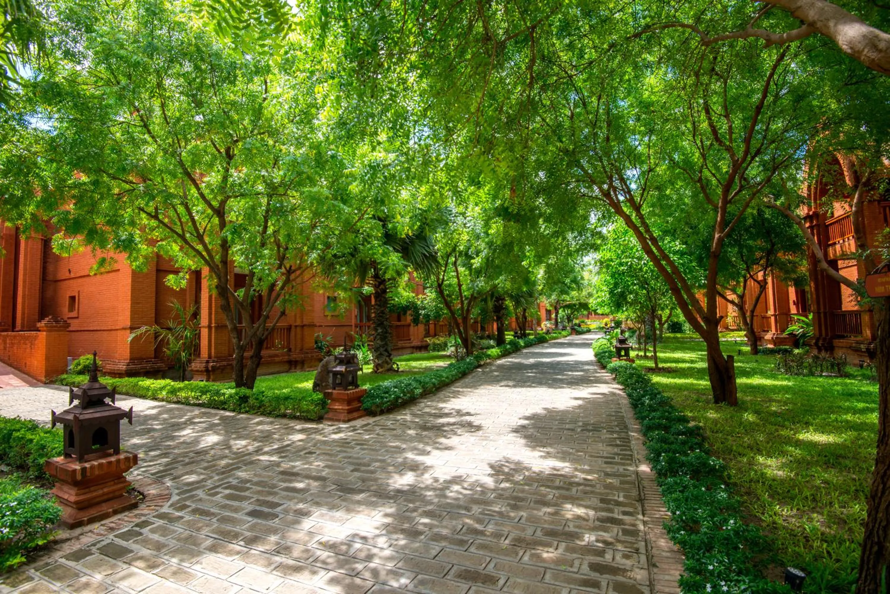 Heritage Bagan Hotel