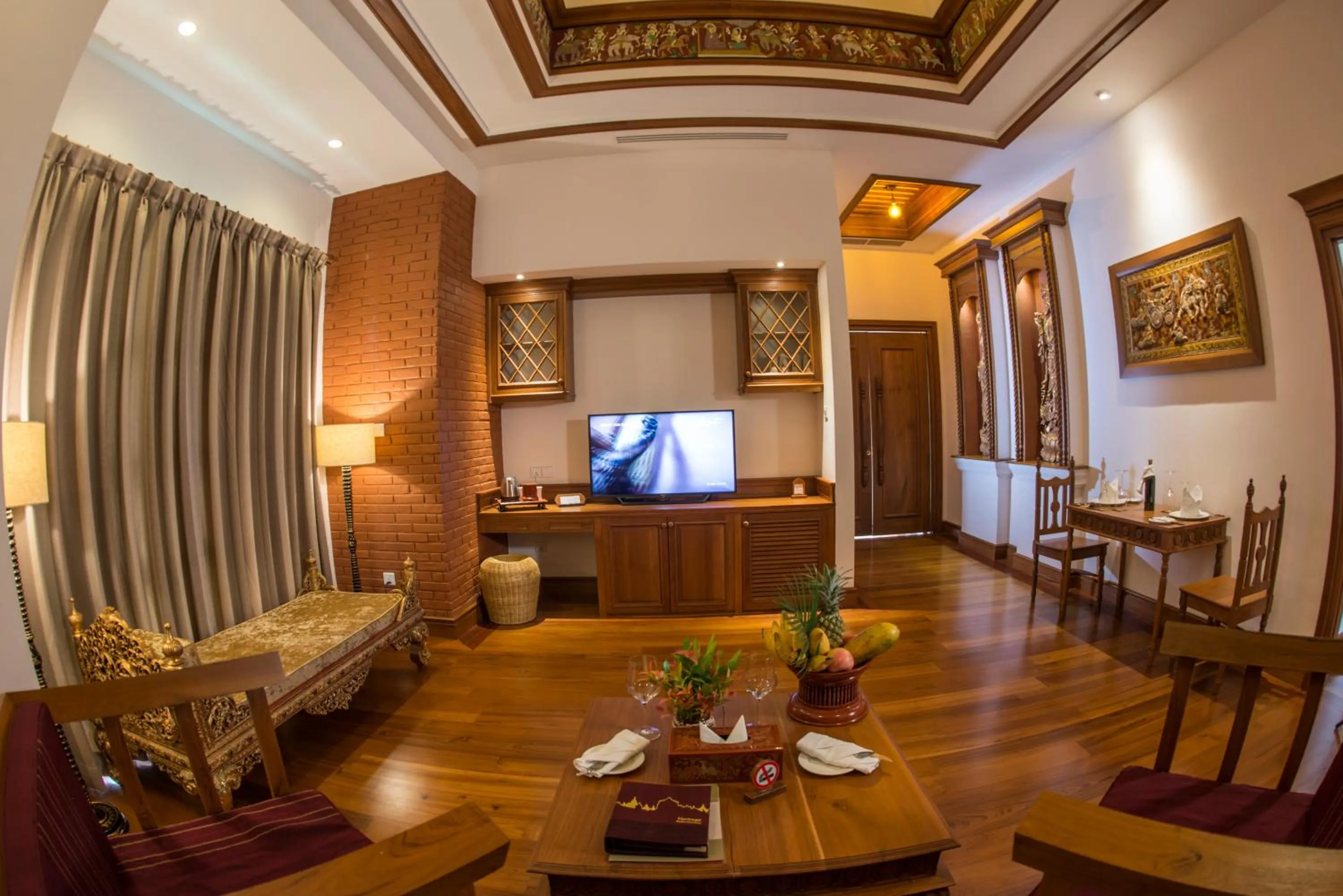 Communal lounge/ TV room in Heritage Bagan Hotel