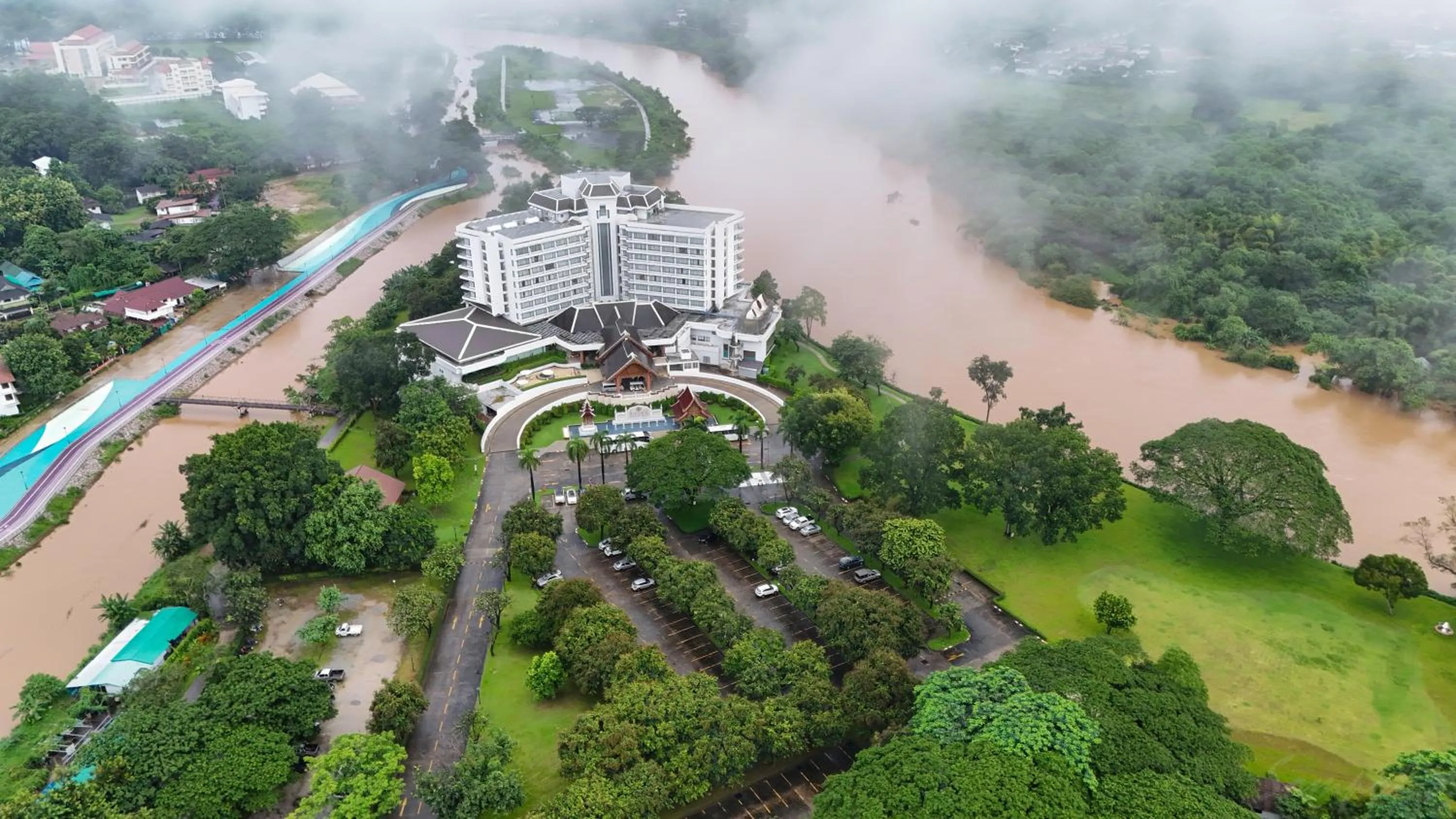 Parking in The Riverie by Katathani