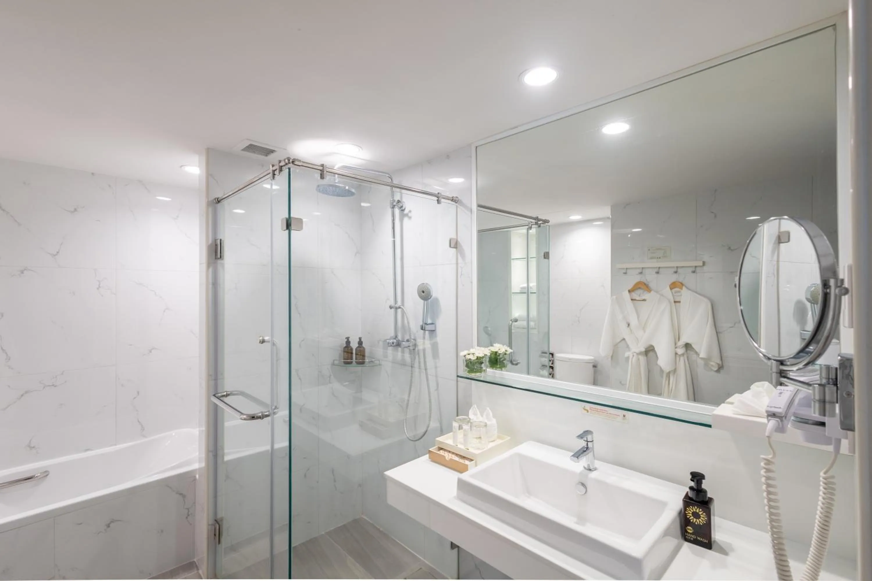 Bathroom in The Riverie by Katathani