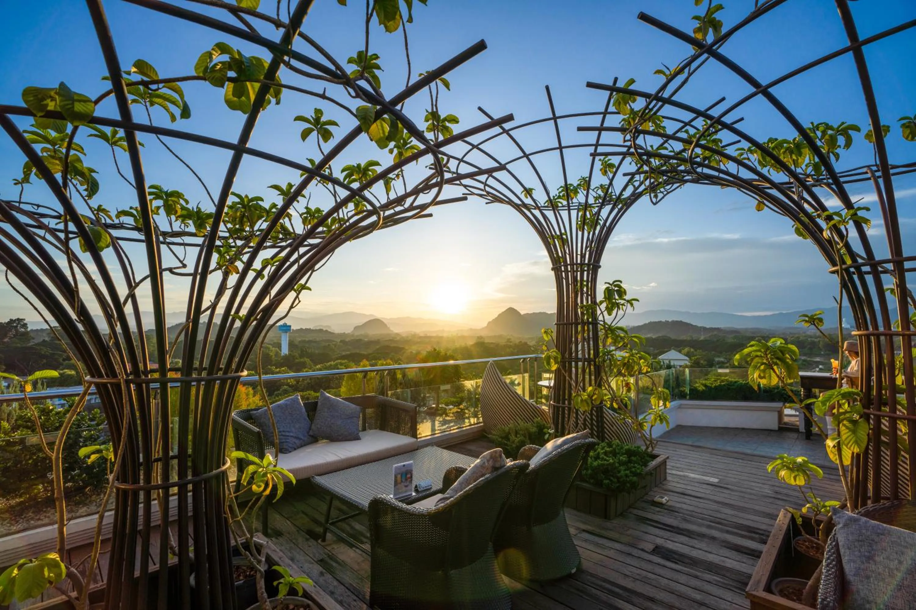 Restaurant/places to eat in The Riverie by Katathani