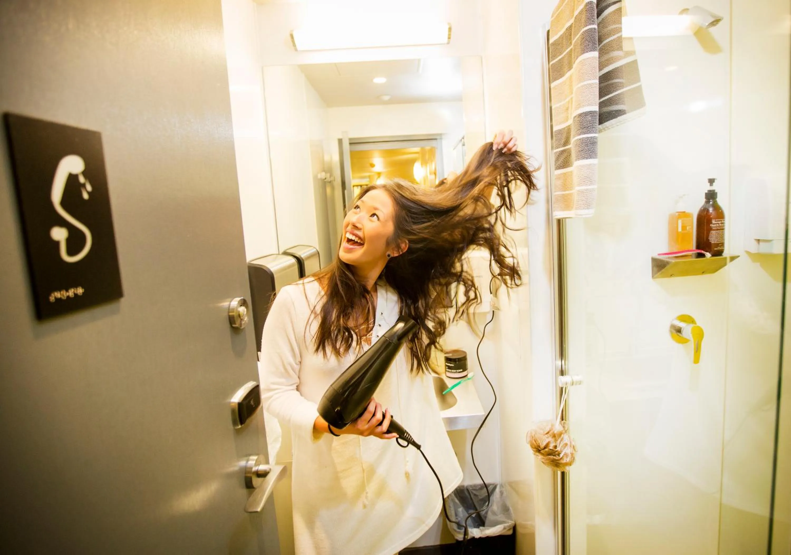 Bathroom in Space Hotel